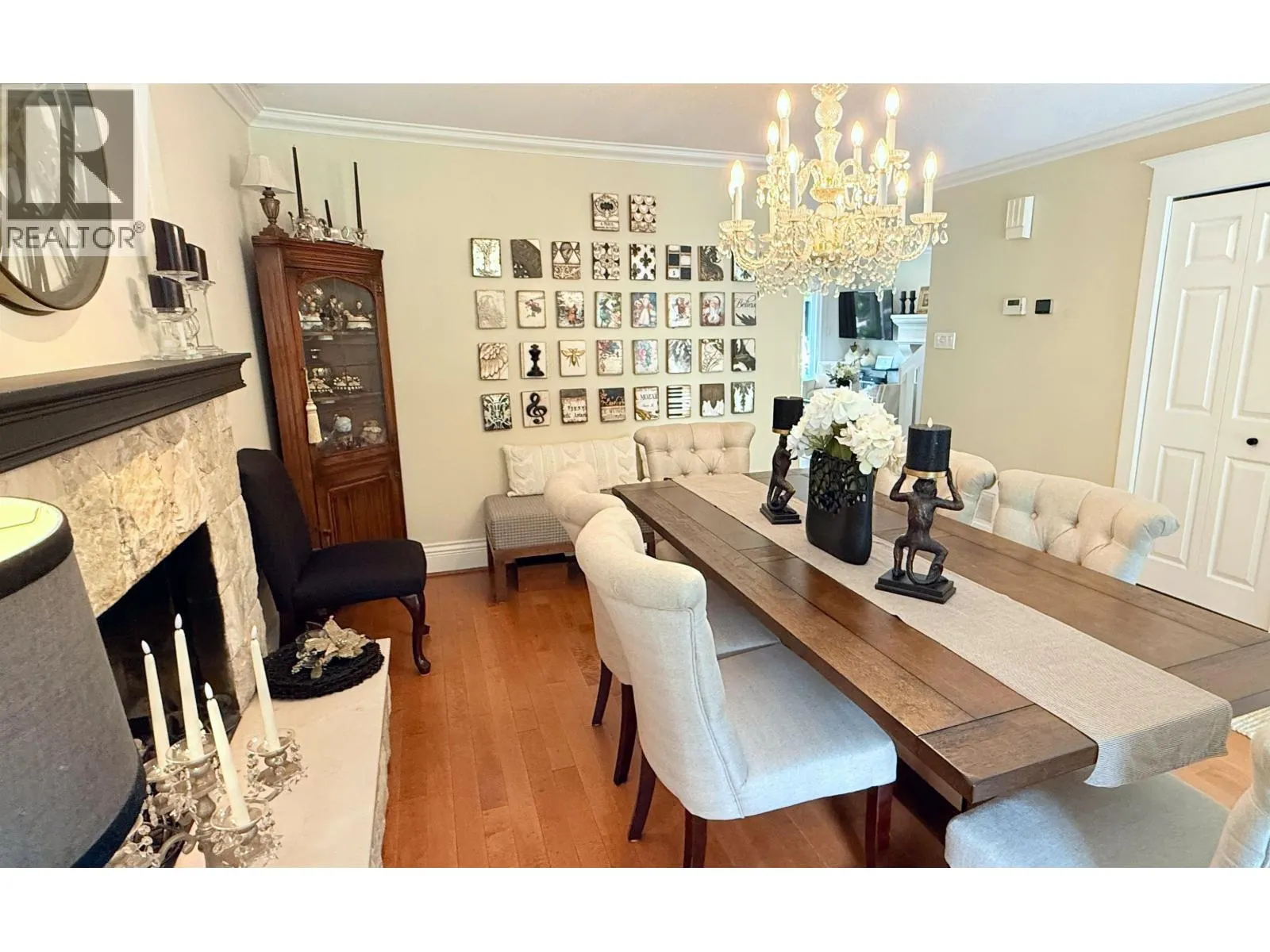 849 RIVERSIDE DRIVE