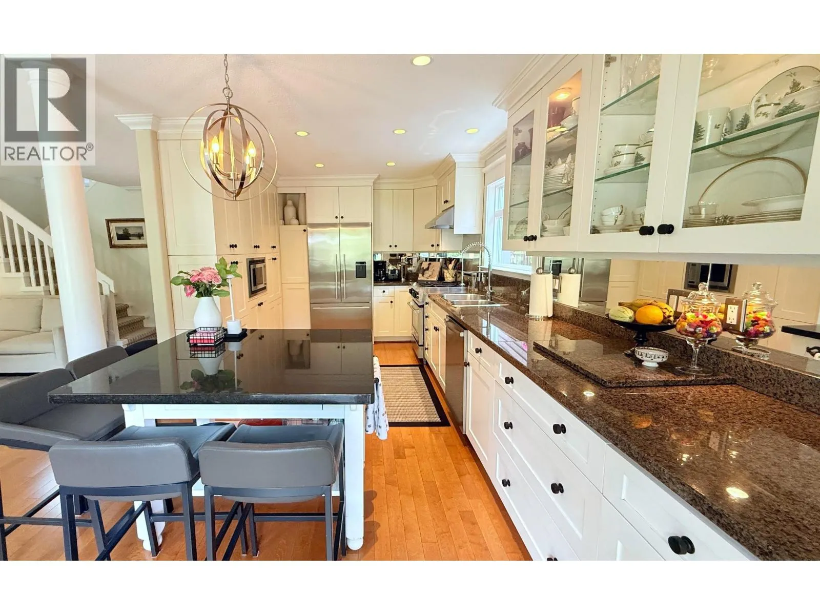 849 RIVERSIDE DRIVE