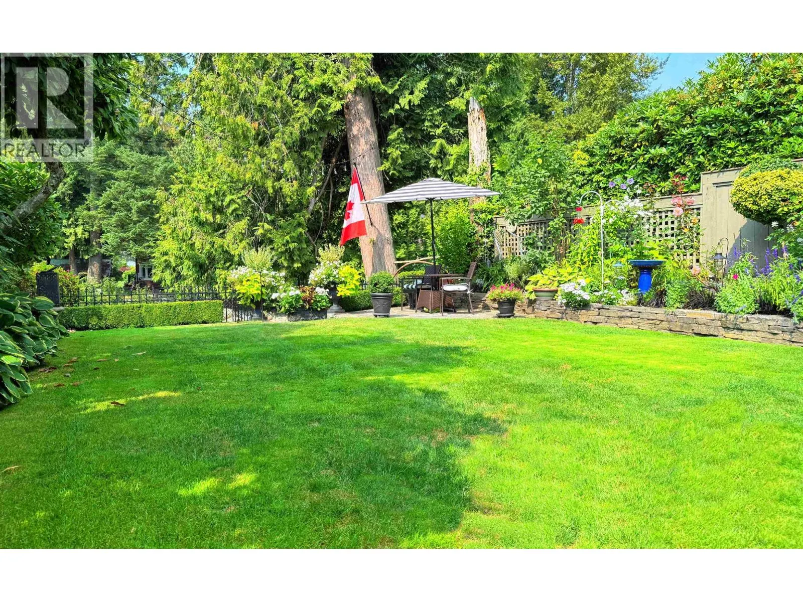 849 RIVERSIDE DRIVE