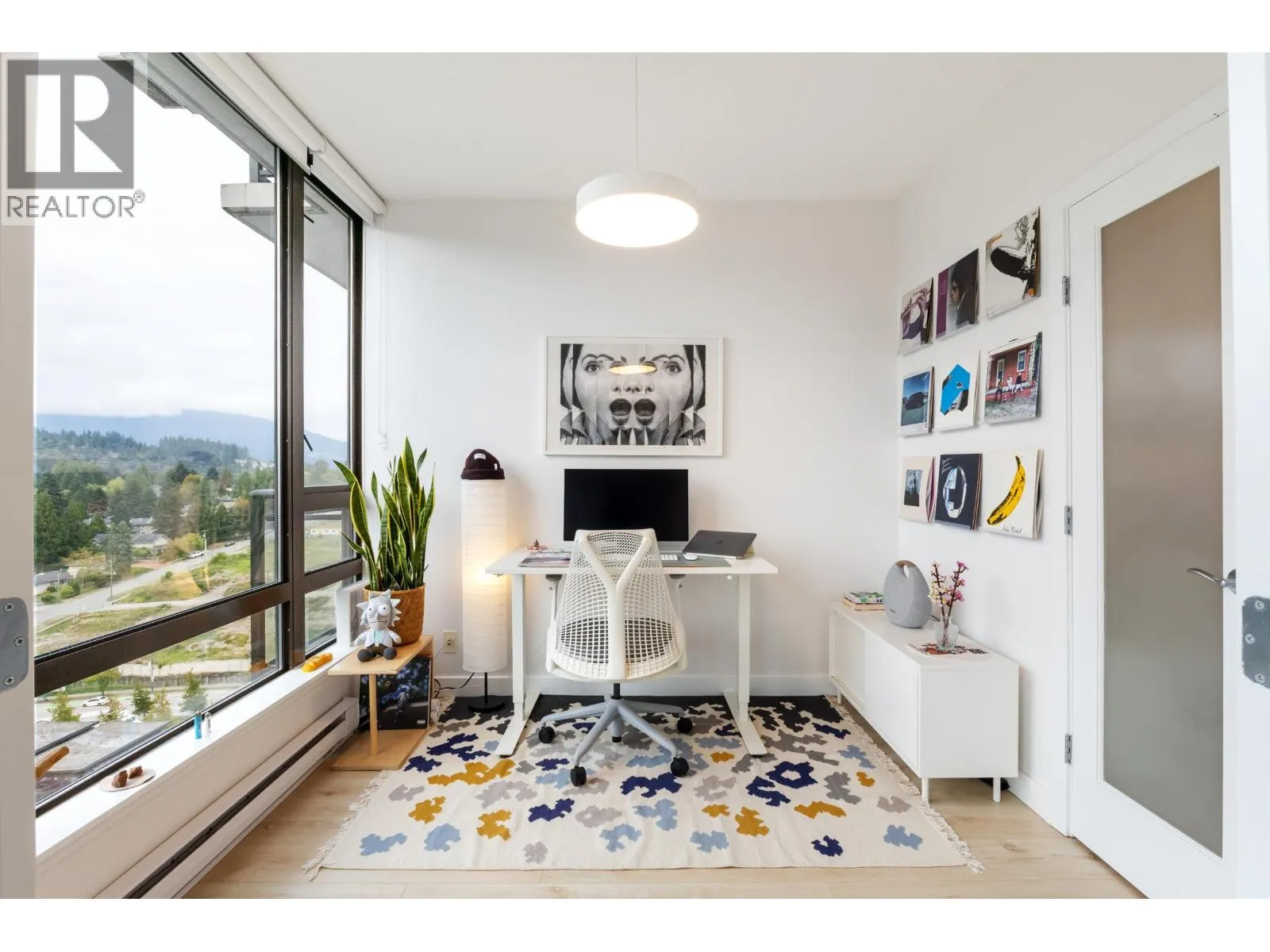 1607 400 CAPILANO ROAD
