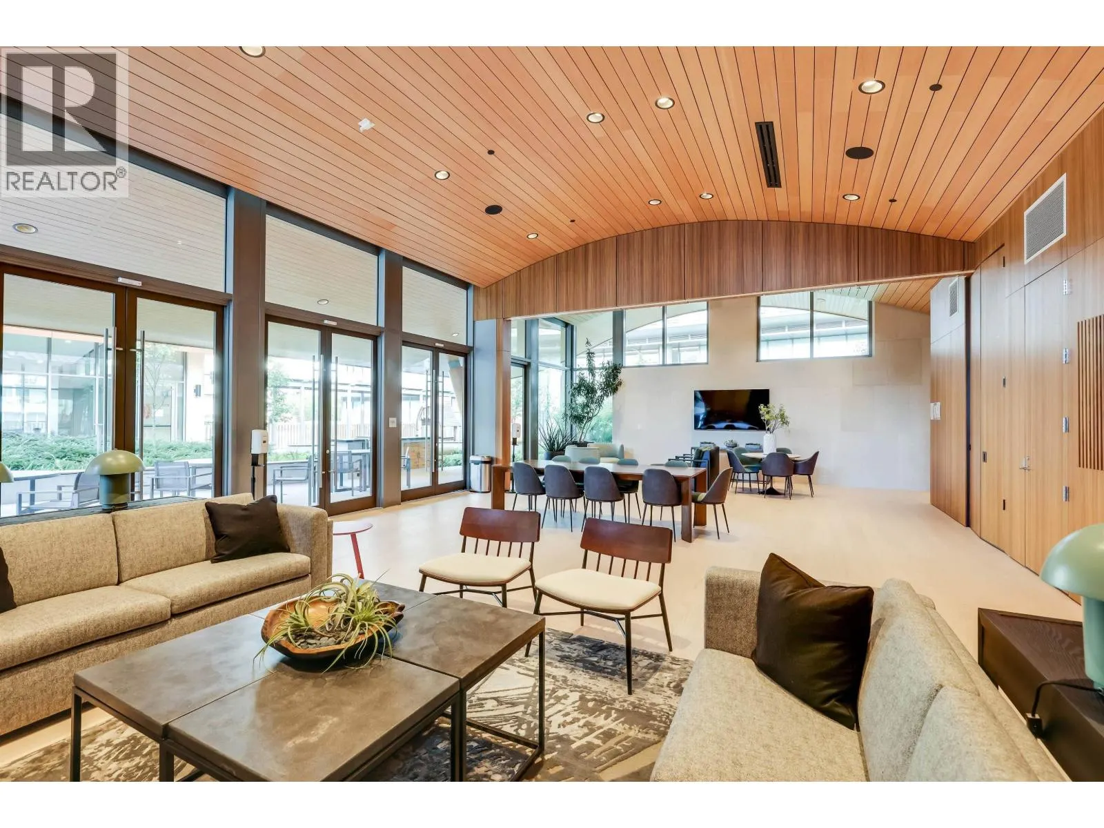 401 6688 PEARSON WAY