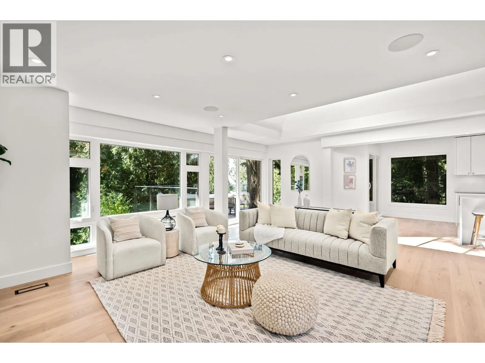 5061 BEAR LANE