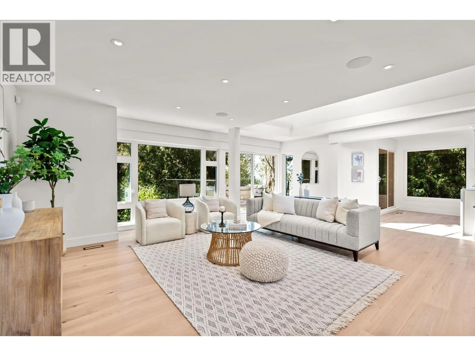 5061 BEAR LANE