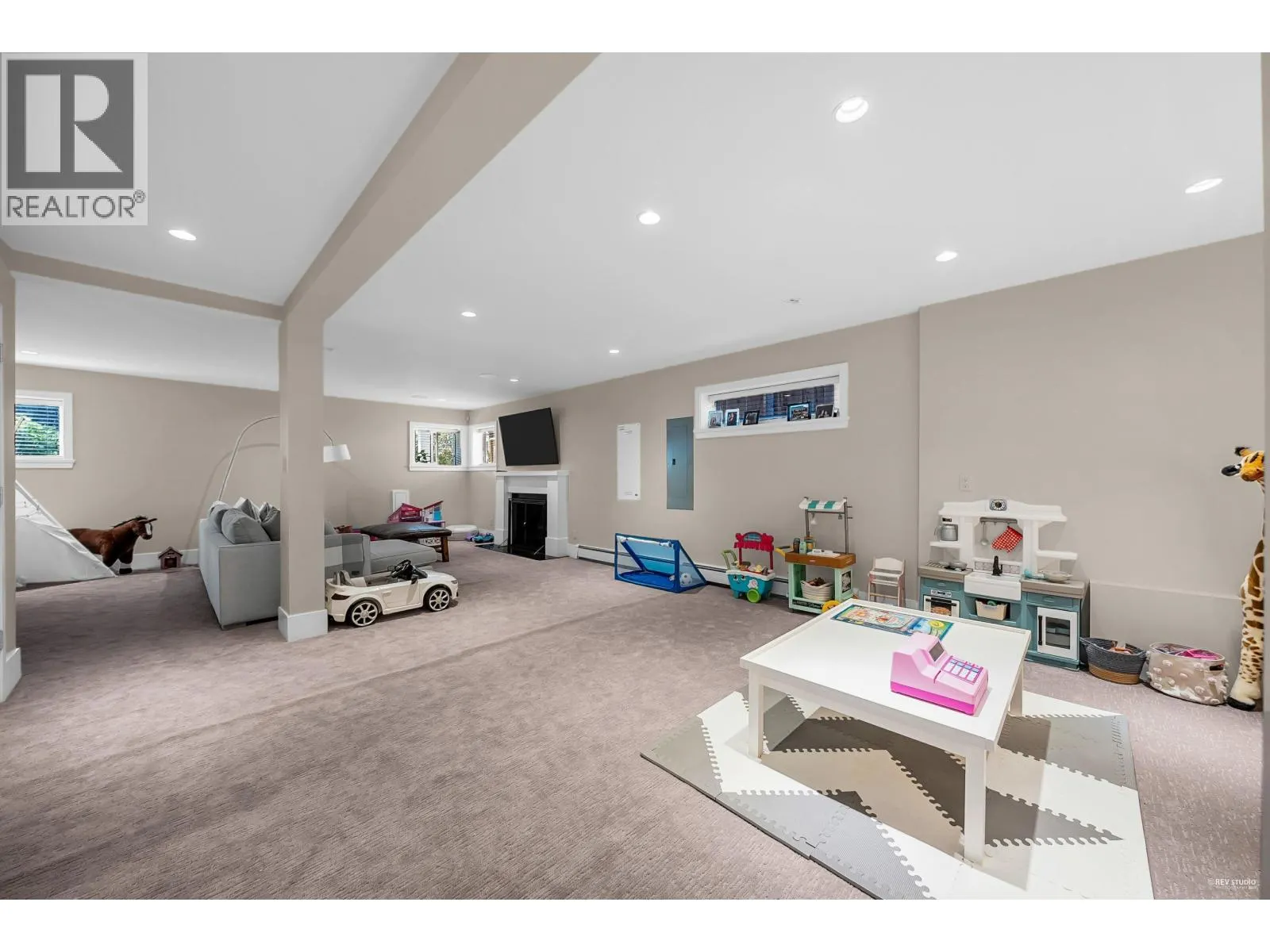1251 CLYDE AVENUE