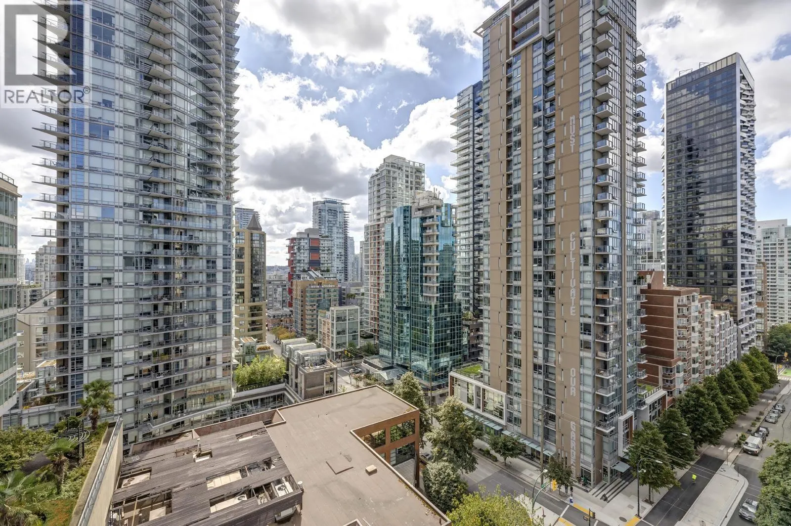 1208 1289 HORNBY STREET