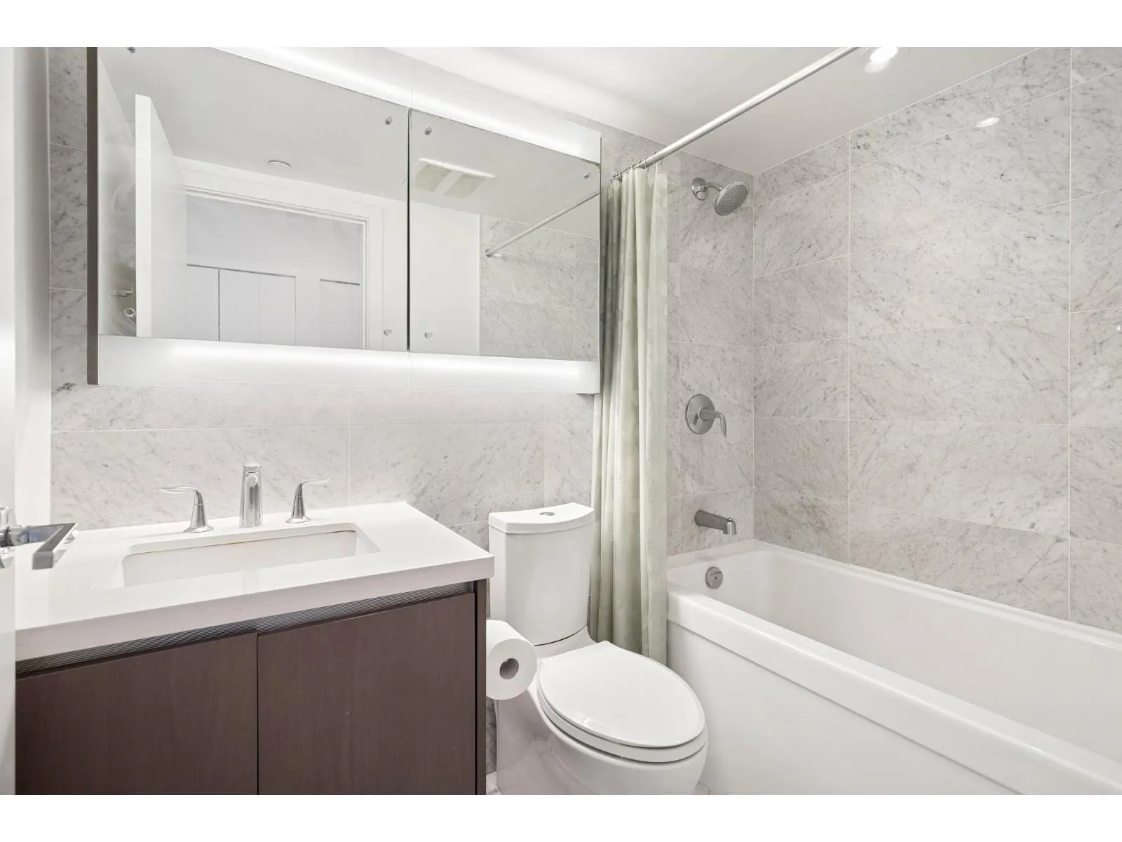 1512 13696 100 AVENUE