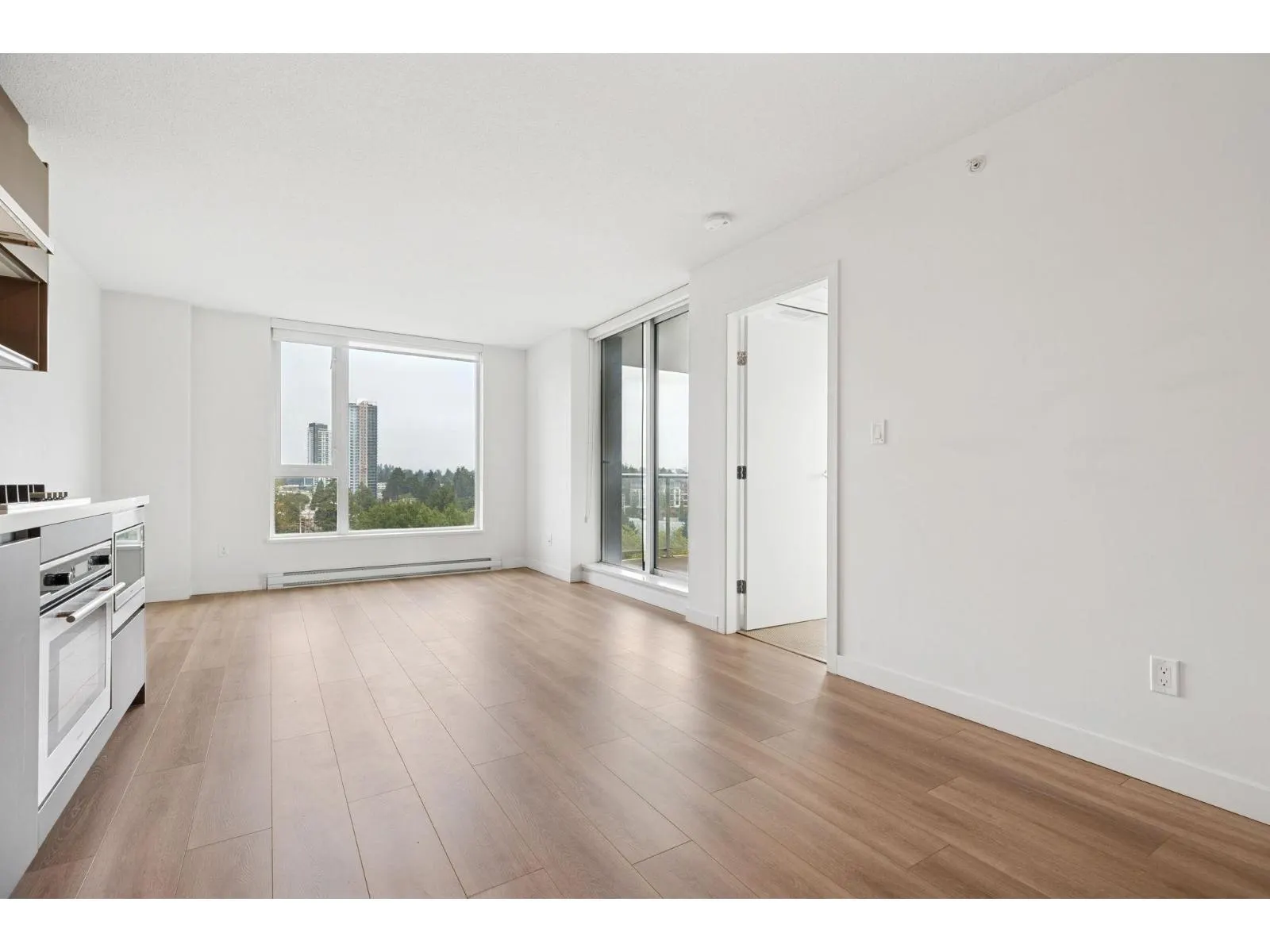 1512 13696 100 AVENUE