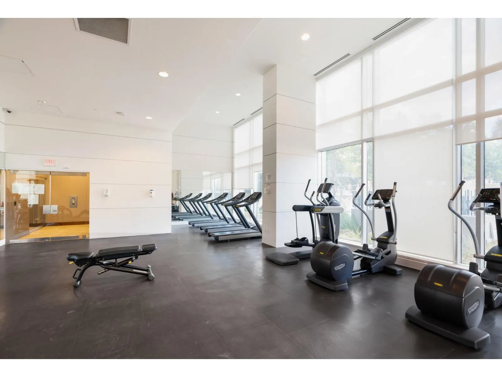1512 13696 100 AVENUE