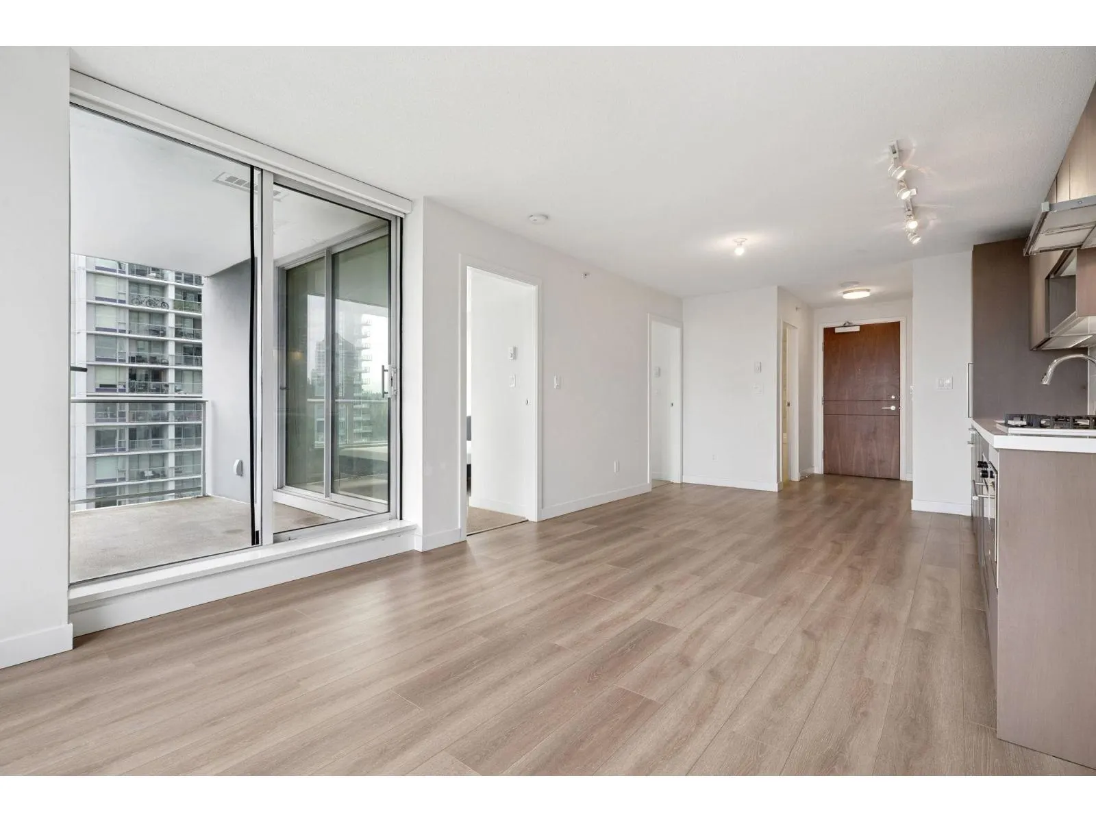1512 13696 100 AVENUE