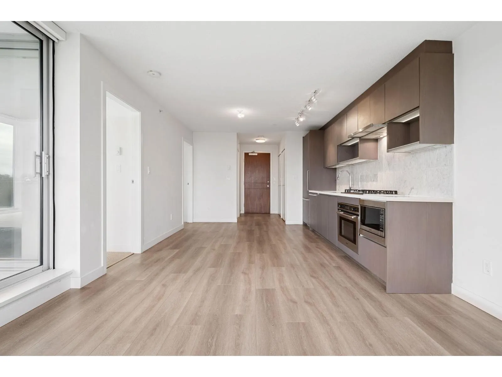1512 13696 100 AVENUE