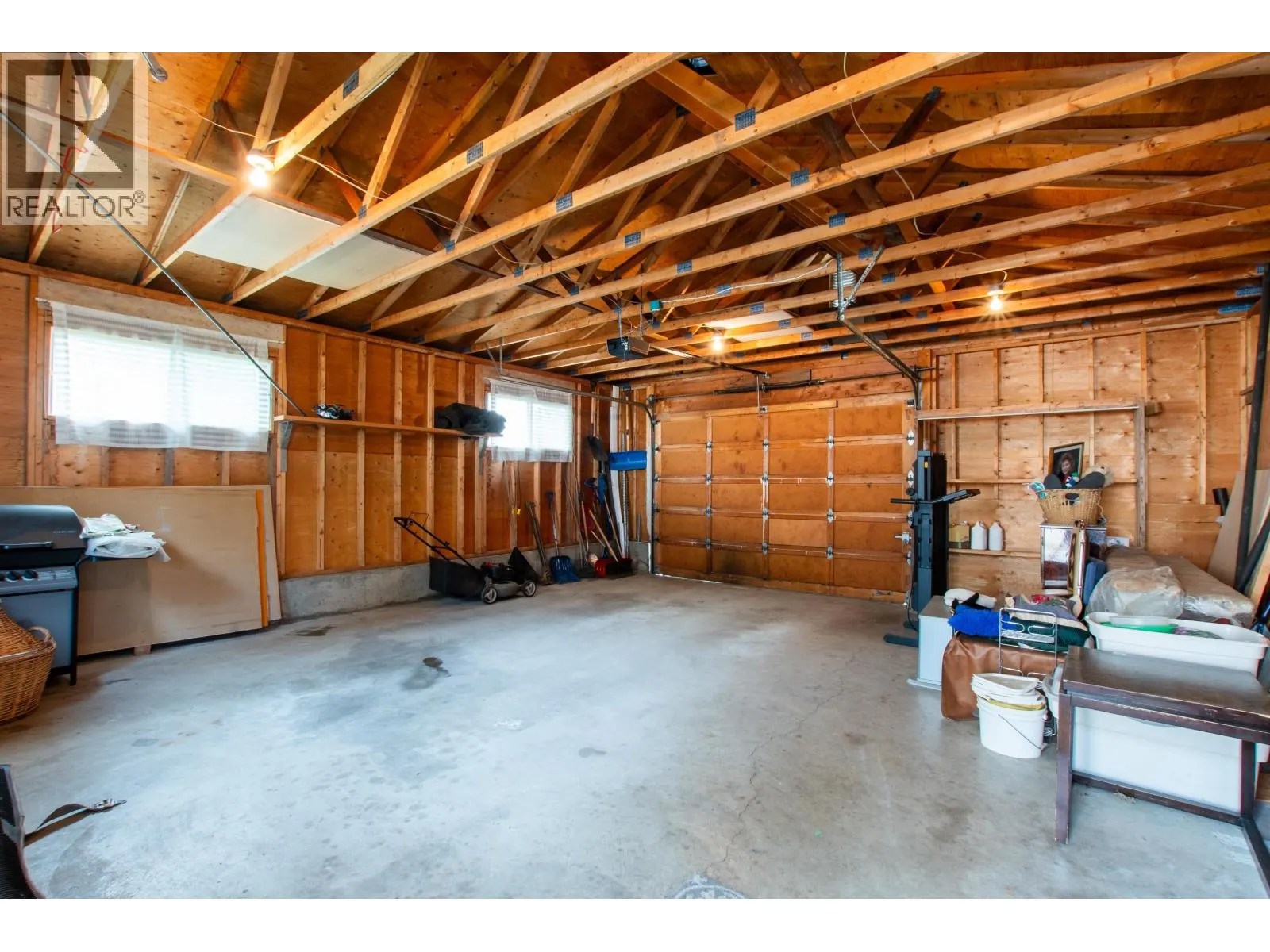 2438 MCBRIDE CRESCENT