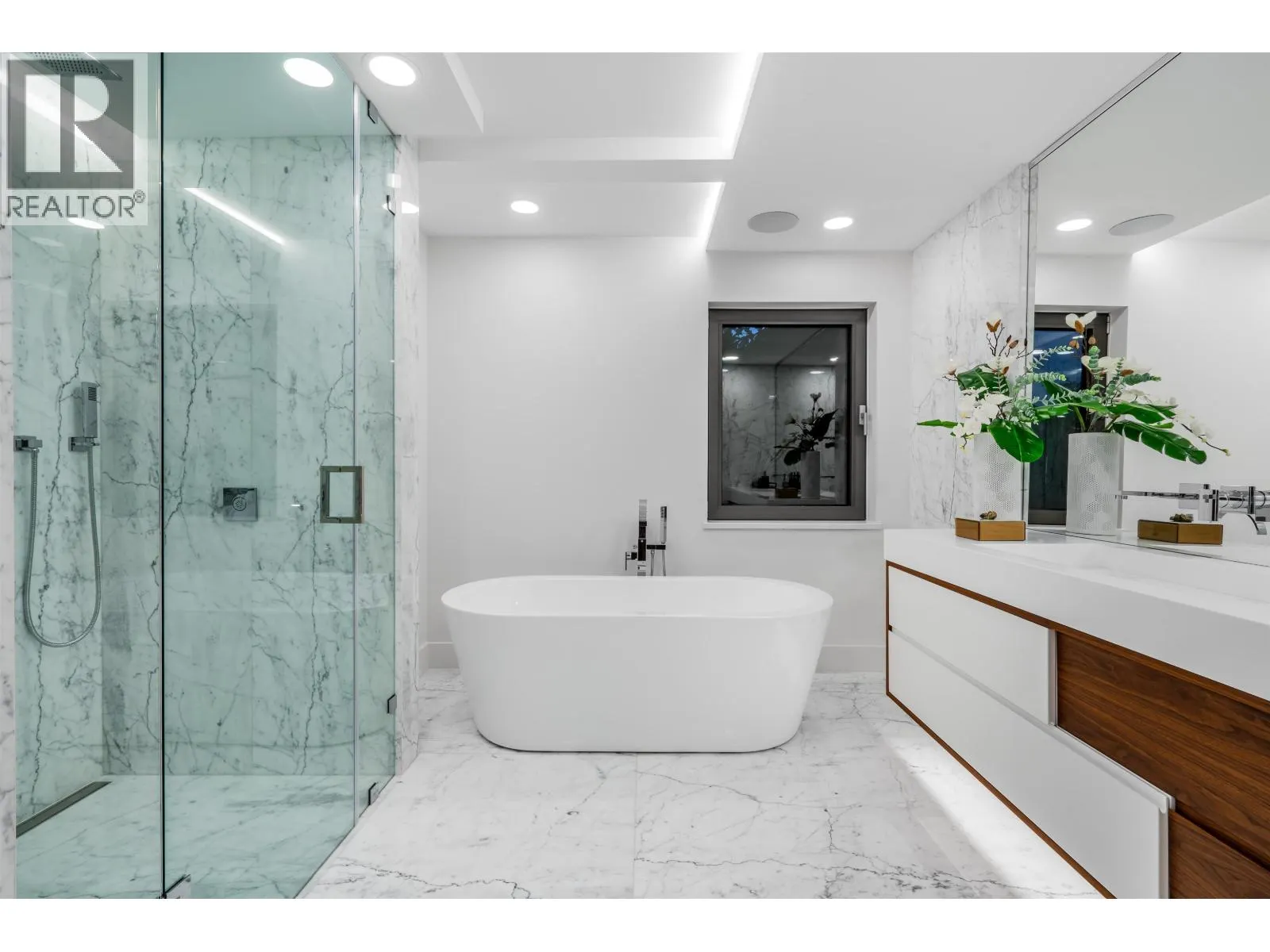 1123 CRESTLINE ROAD