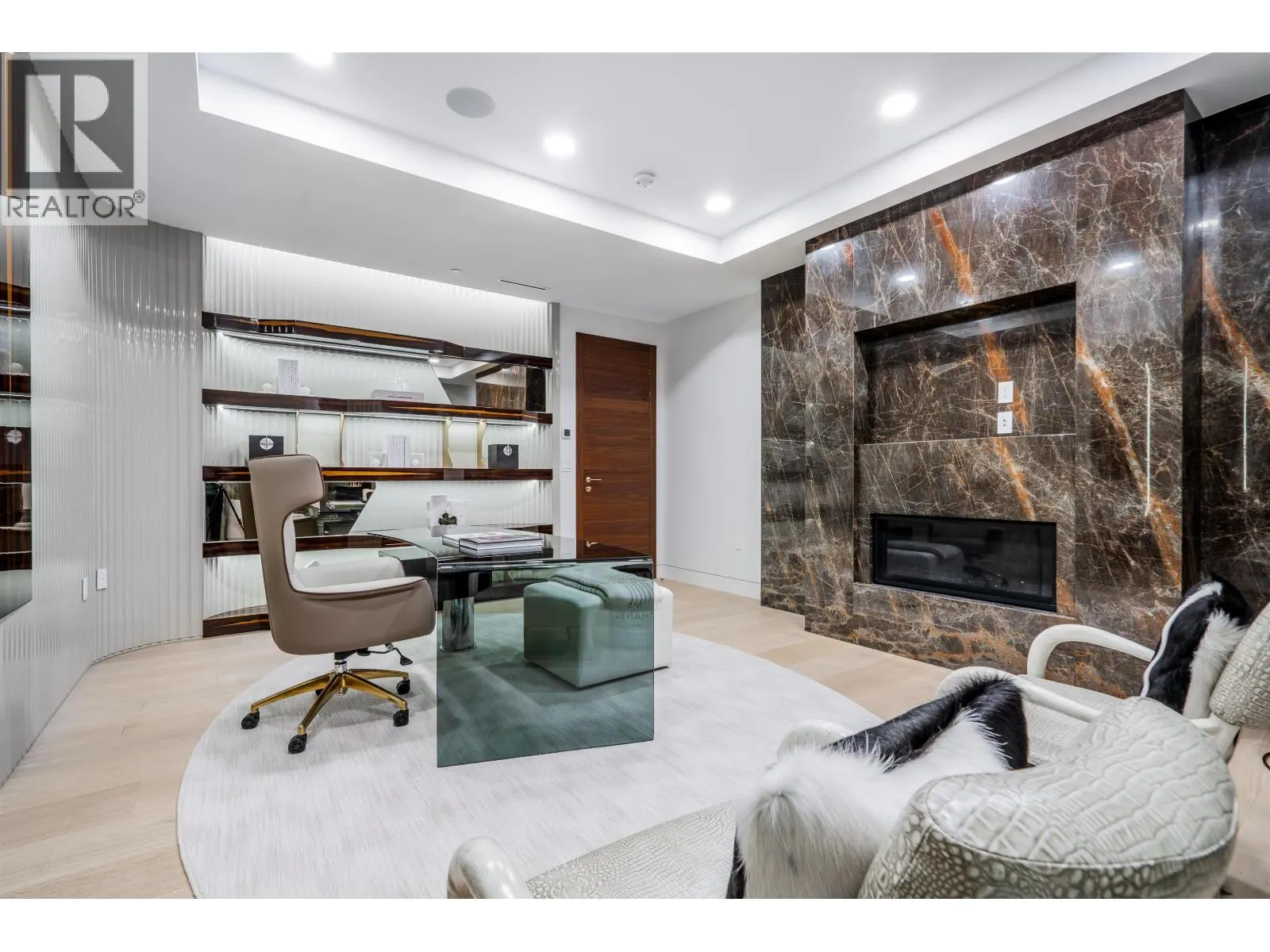 1123 CRESTLINE ROAD