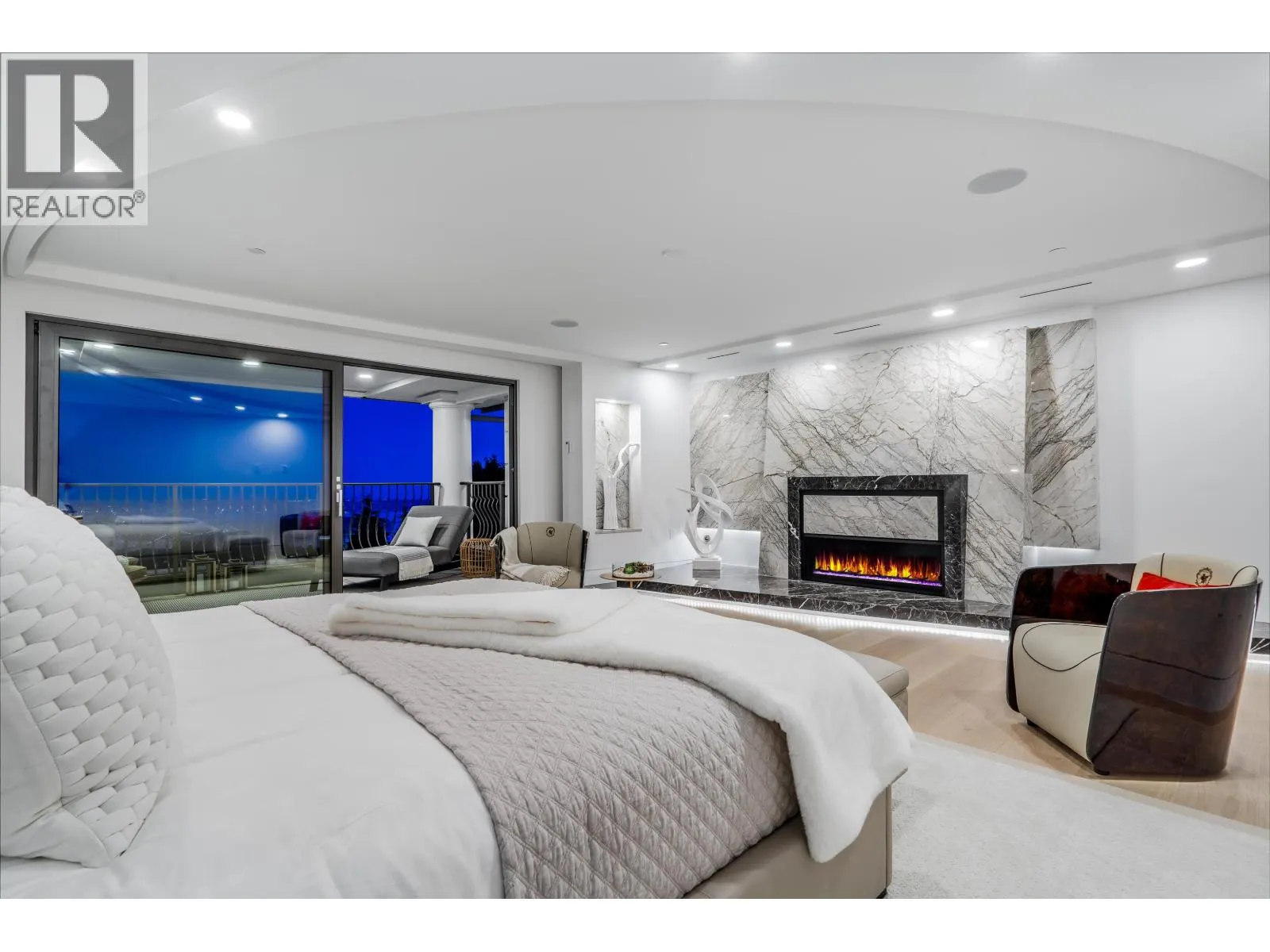 1123 CRESTLINE ROAD