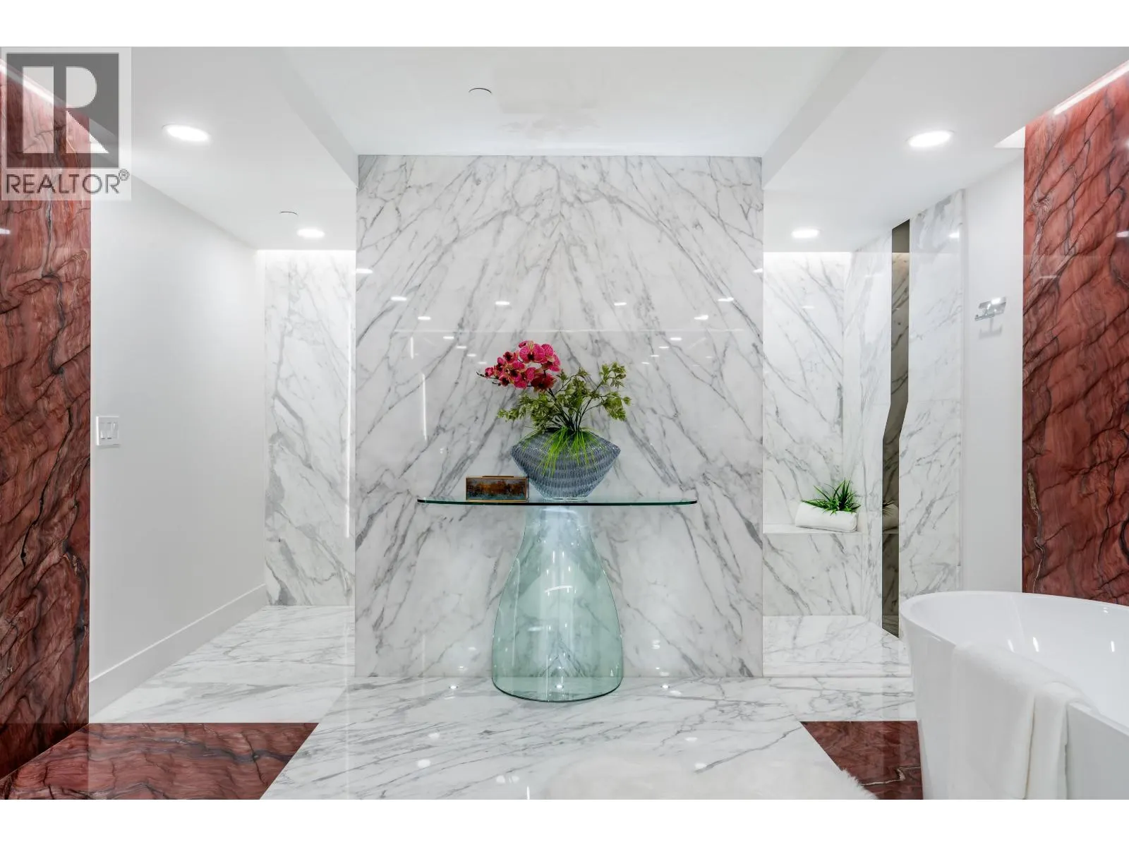 1123 CRESTLINE ROAD