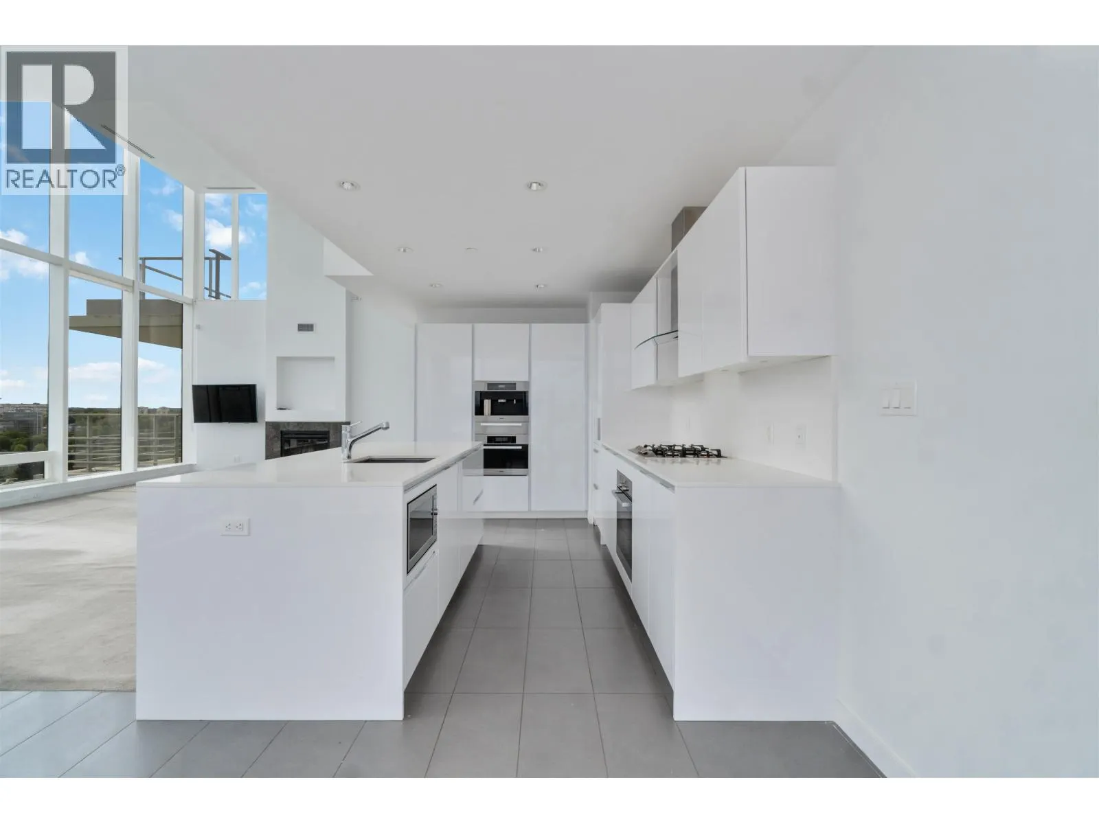 1302 5111 BRIGHOUSE WAY