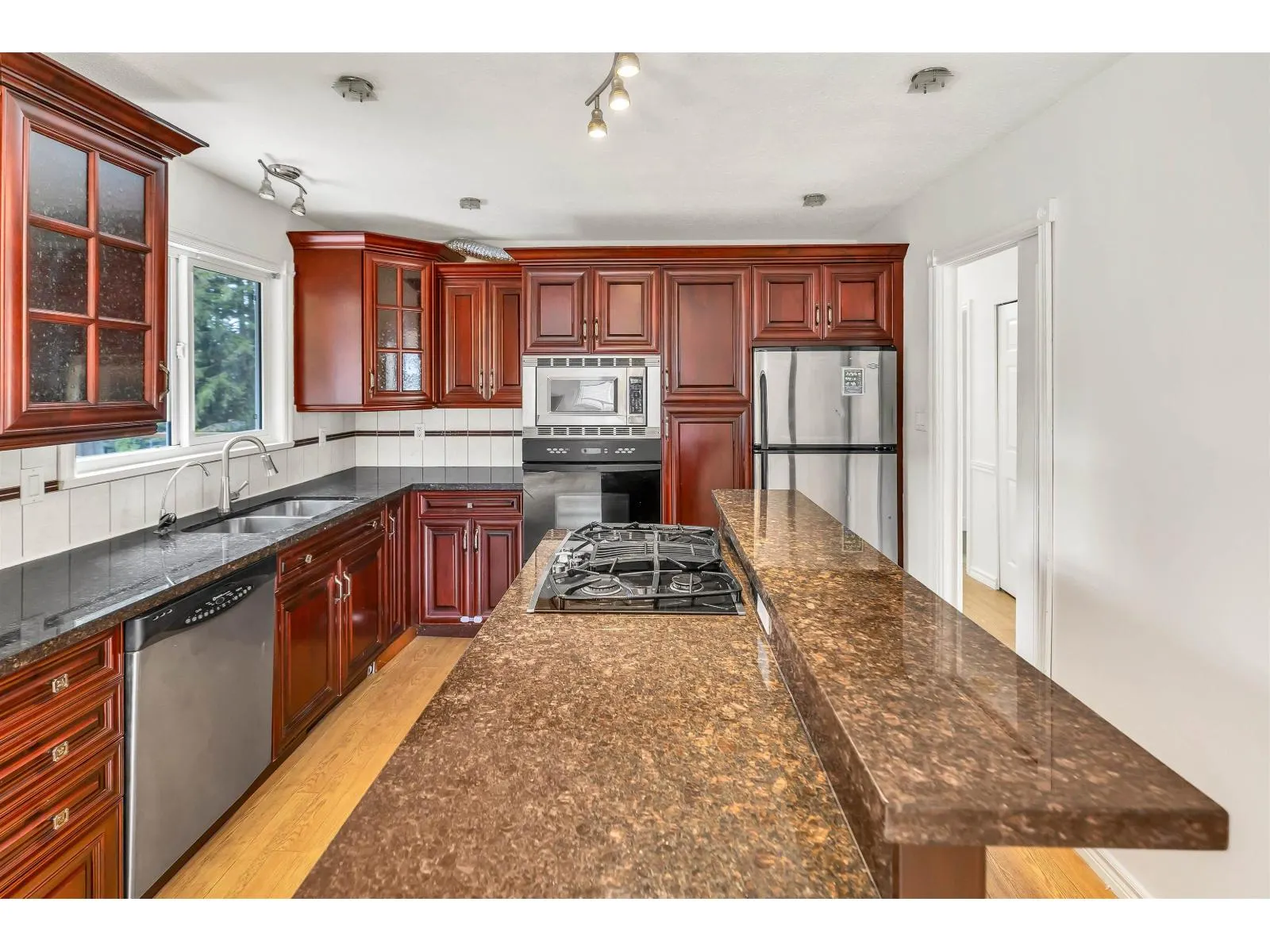 2177 GUILFORD DRIVE
