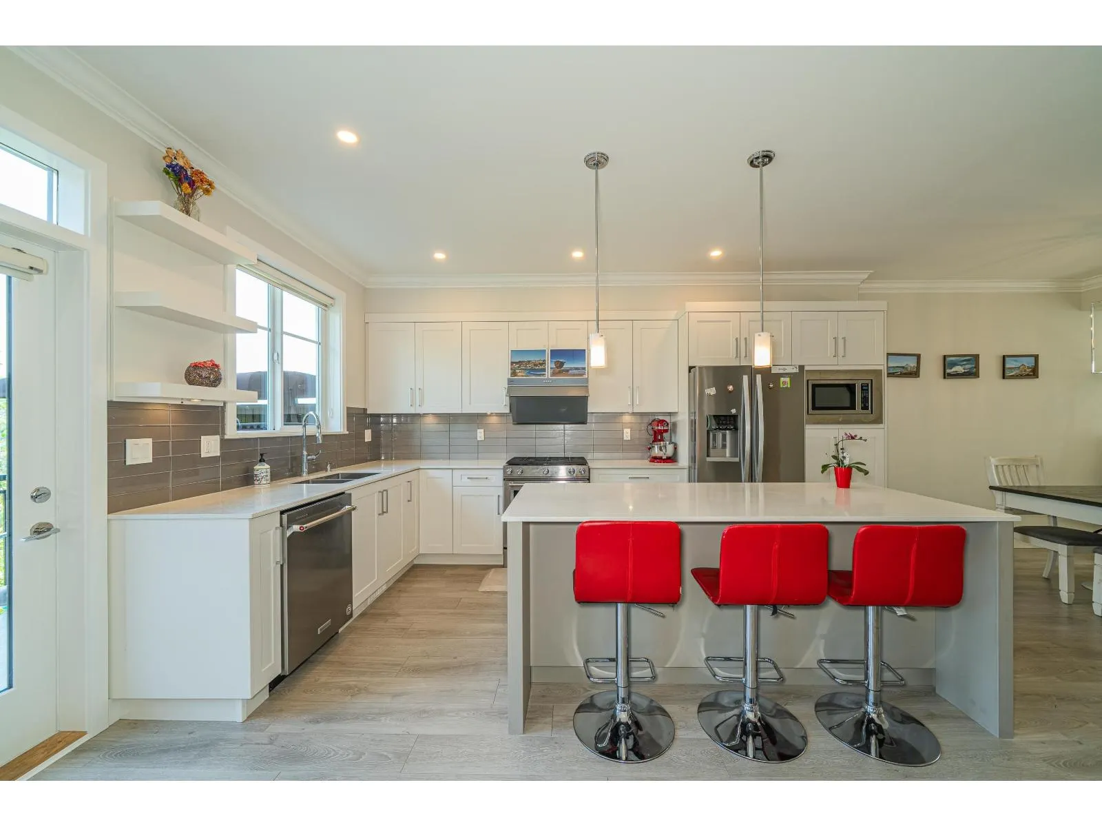 64 15665 MOUNTAIN VIEW DRIVE