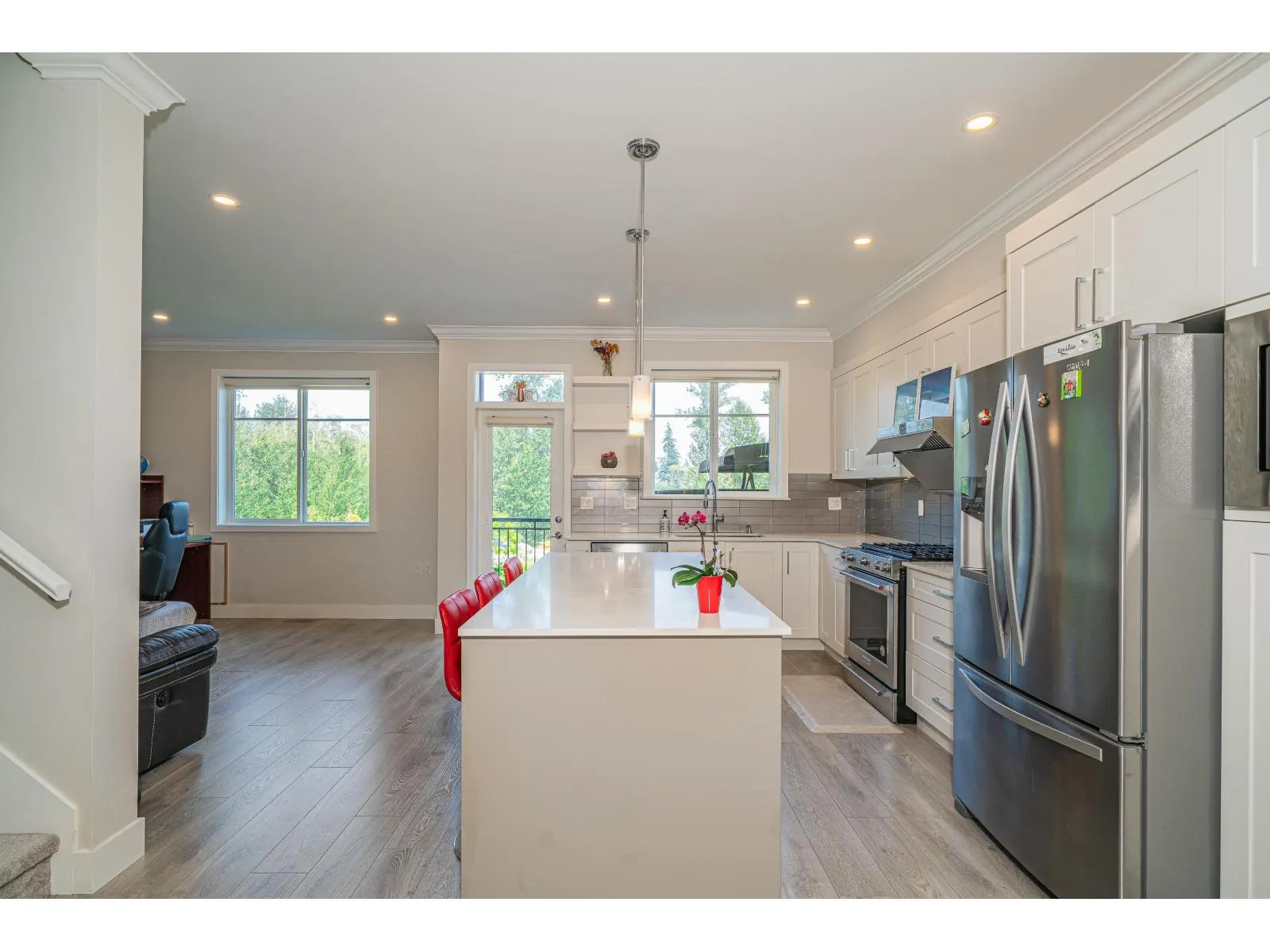 64 15665 MOUNTAIN VIEW DRIVE