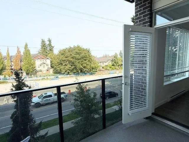 307 15858 FRASER HIGHWAY