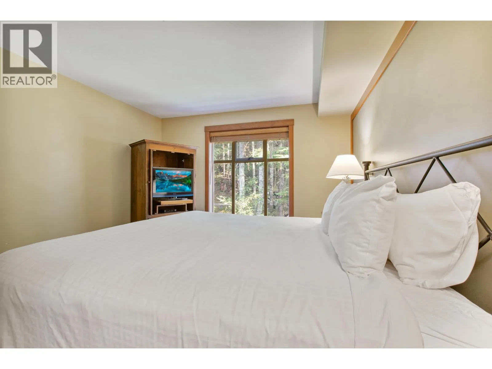310G2 4653 BLACKCOMB WAY