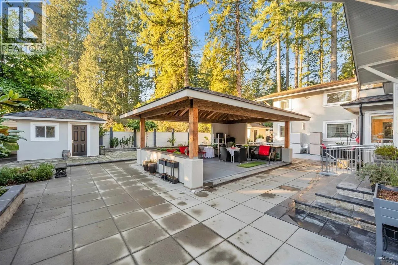 4511 CAPILANO ROAD