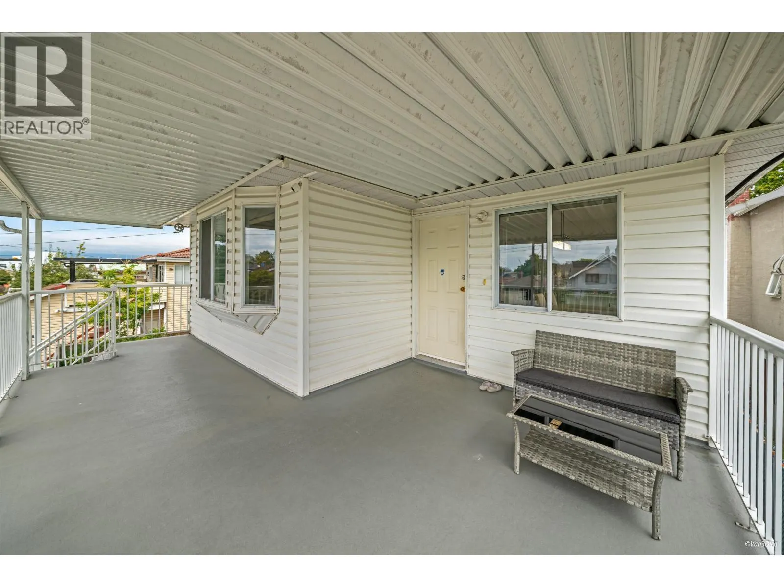 4021 VICTORIA DRIVE