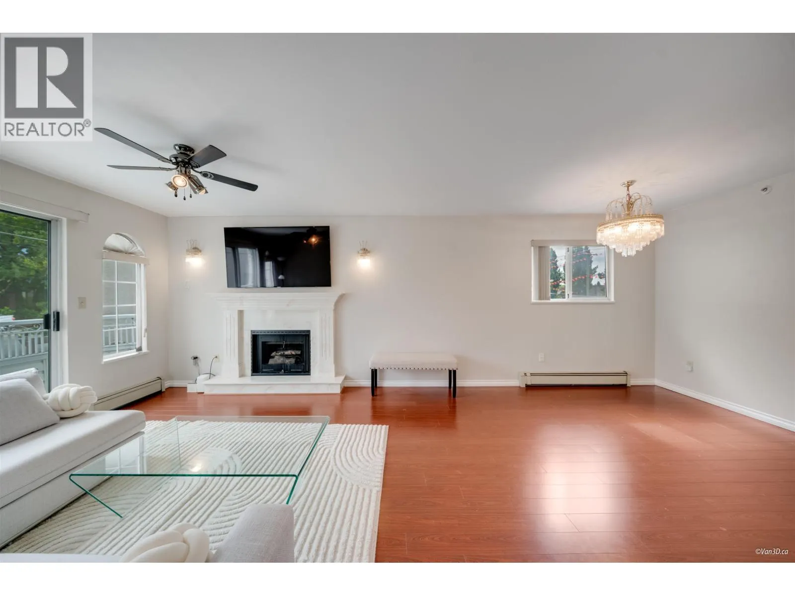 4021 VICTORIA DRIVE