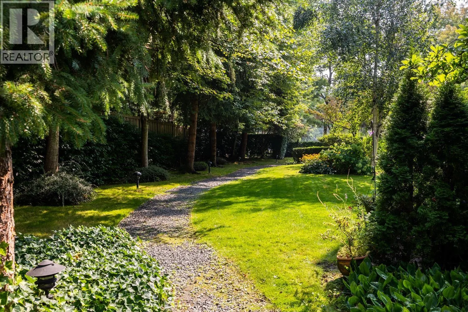403 5735 HAMPTON PLACE