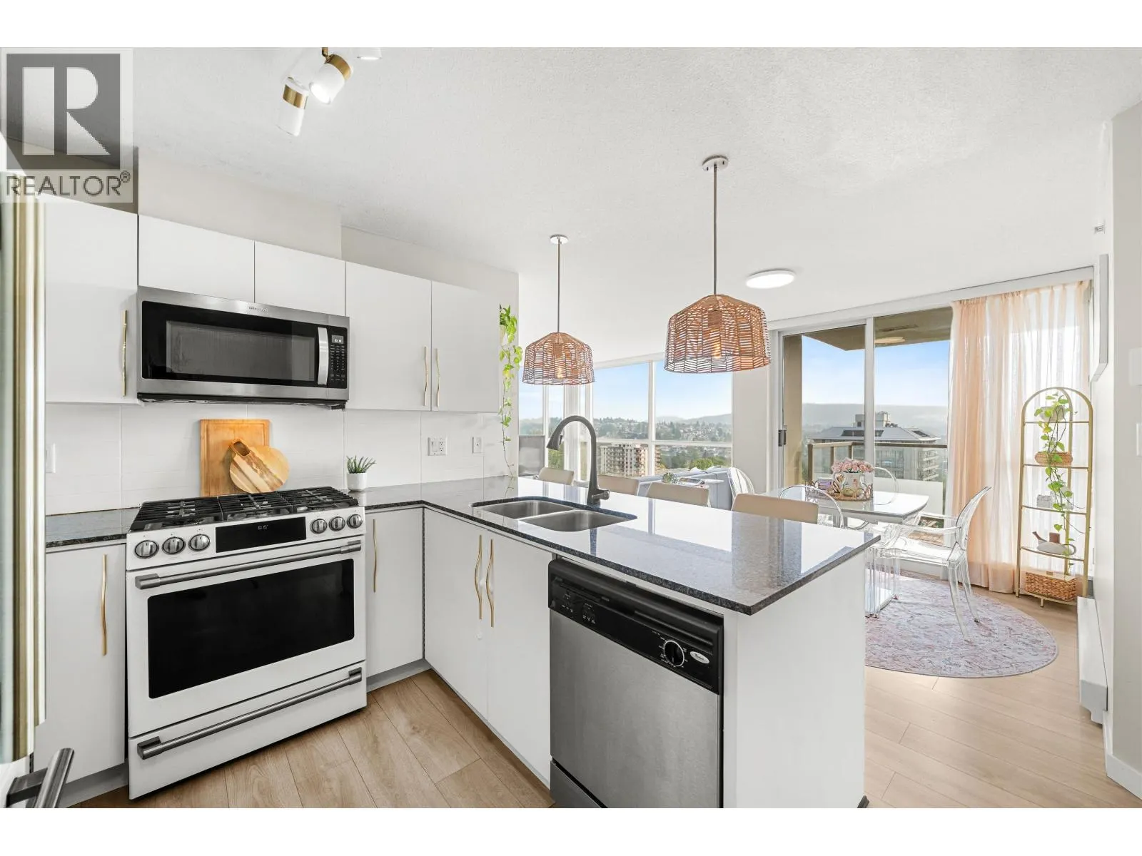2306 4888 BRENTWOOD DRIVE
