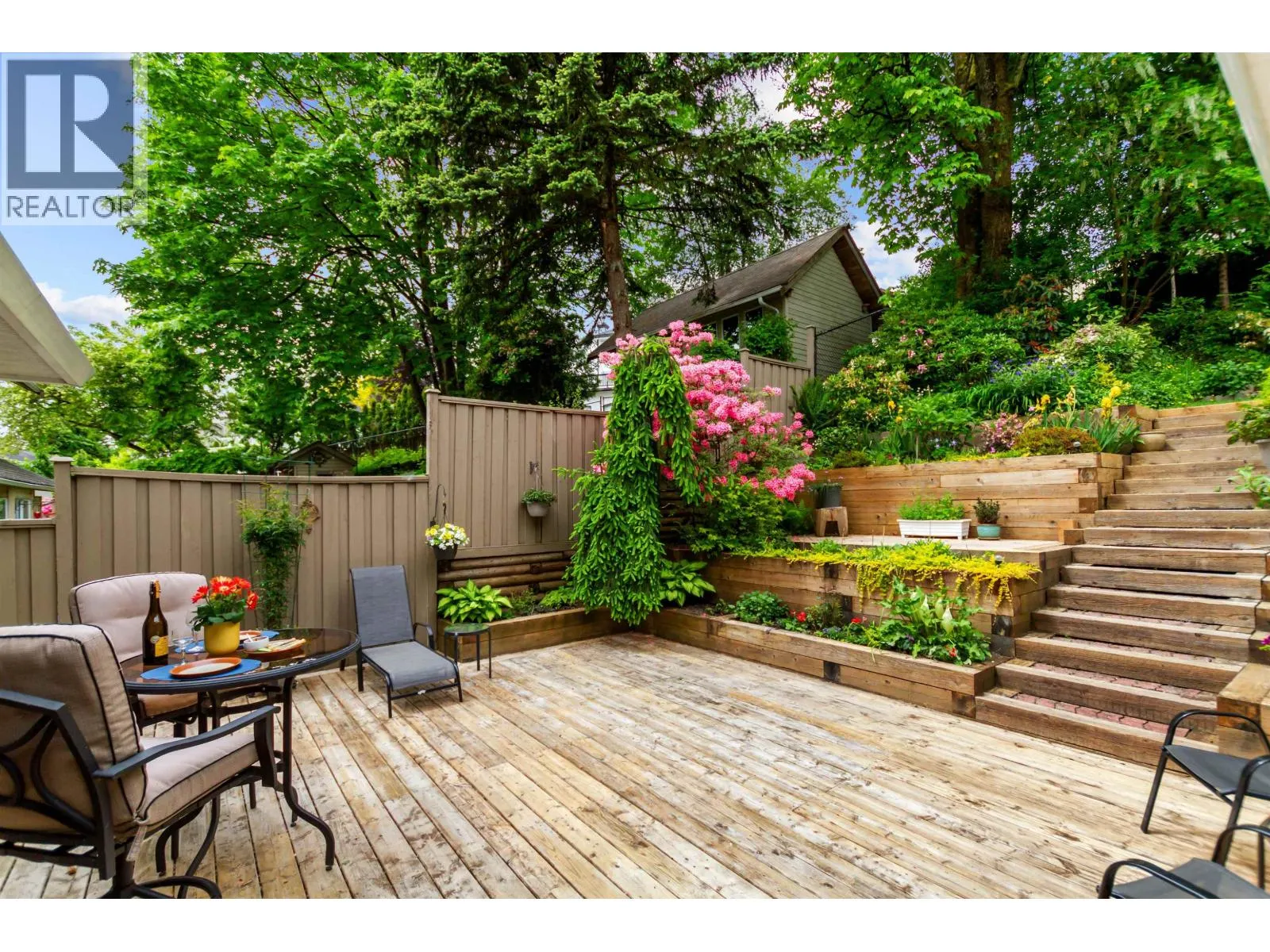 408 RIVERVIEW CRESCENT