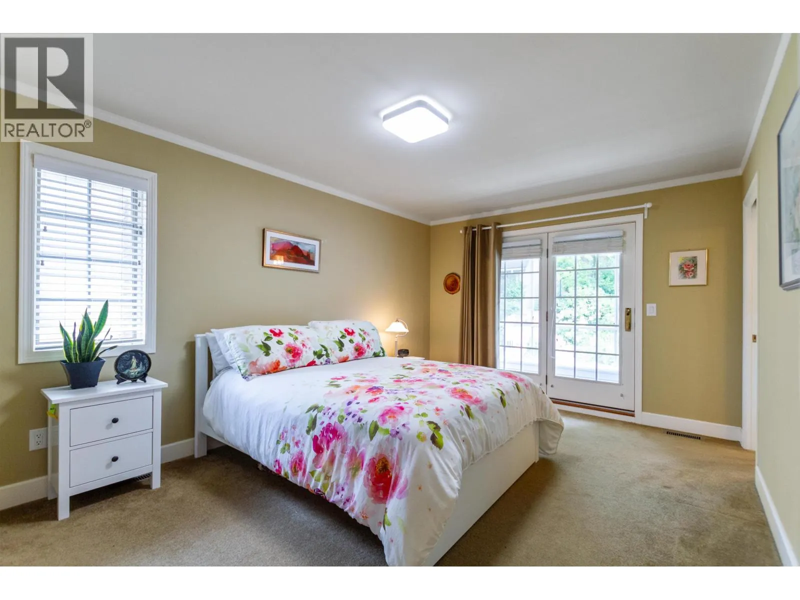408 RIVERVIEW CRESCENT