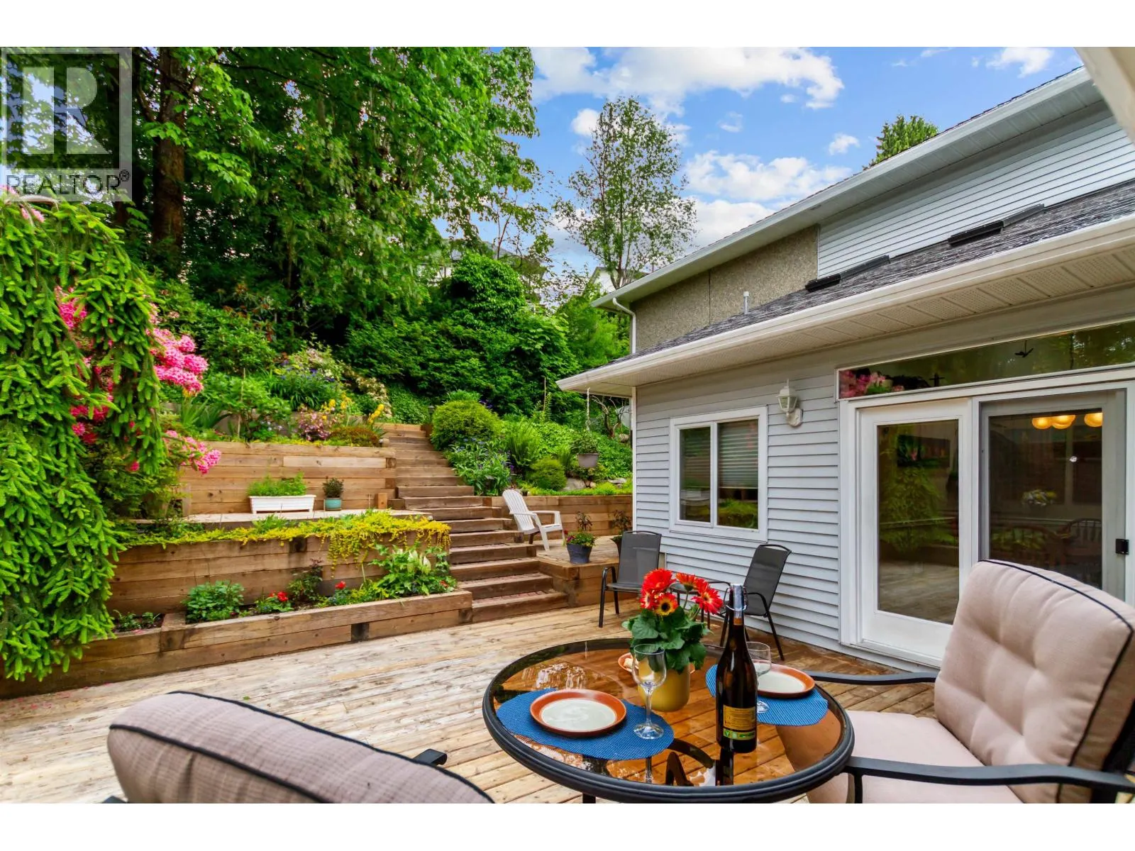 408 RIVERVIEW CRESCENT