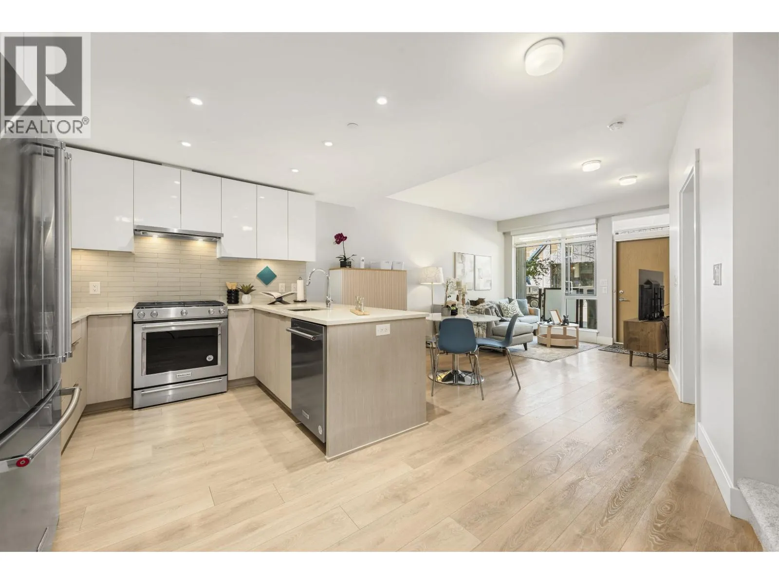 3574 SAWMILL CRESCENT
