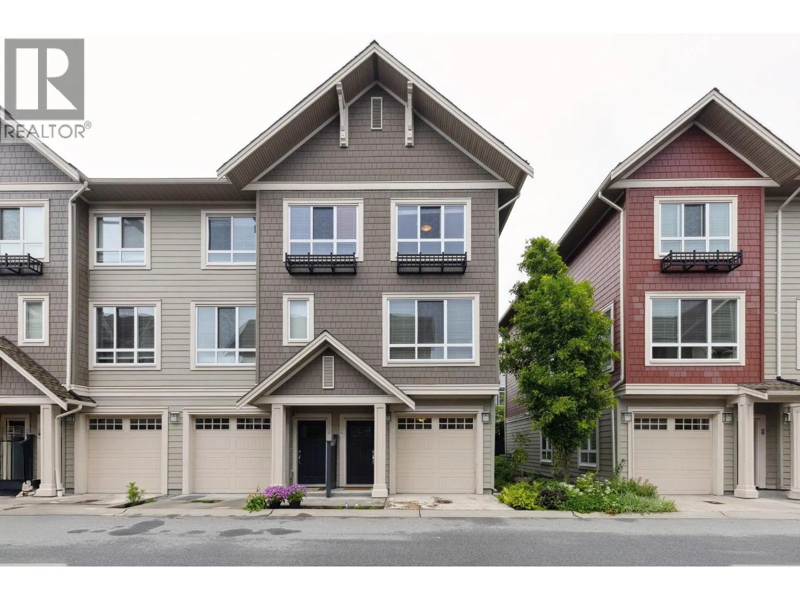 511 4688 HAWK LANE