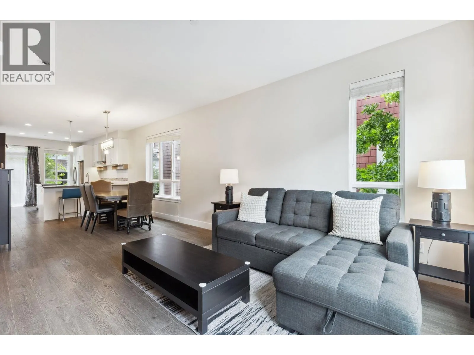 511 4688 HAWK LANE