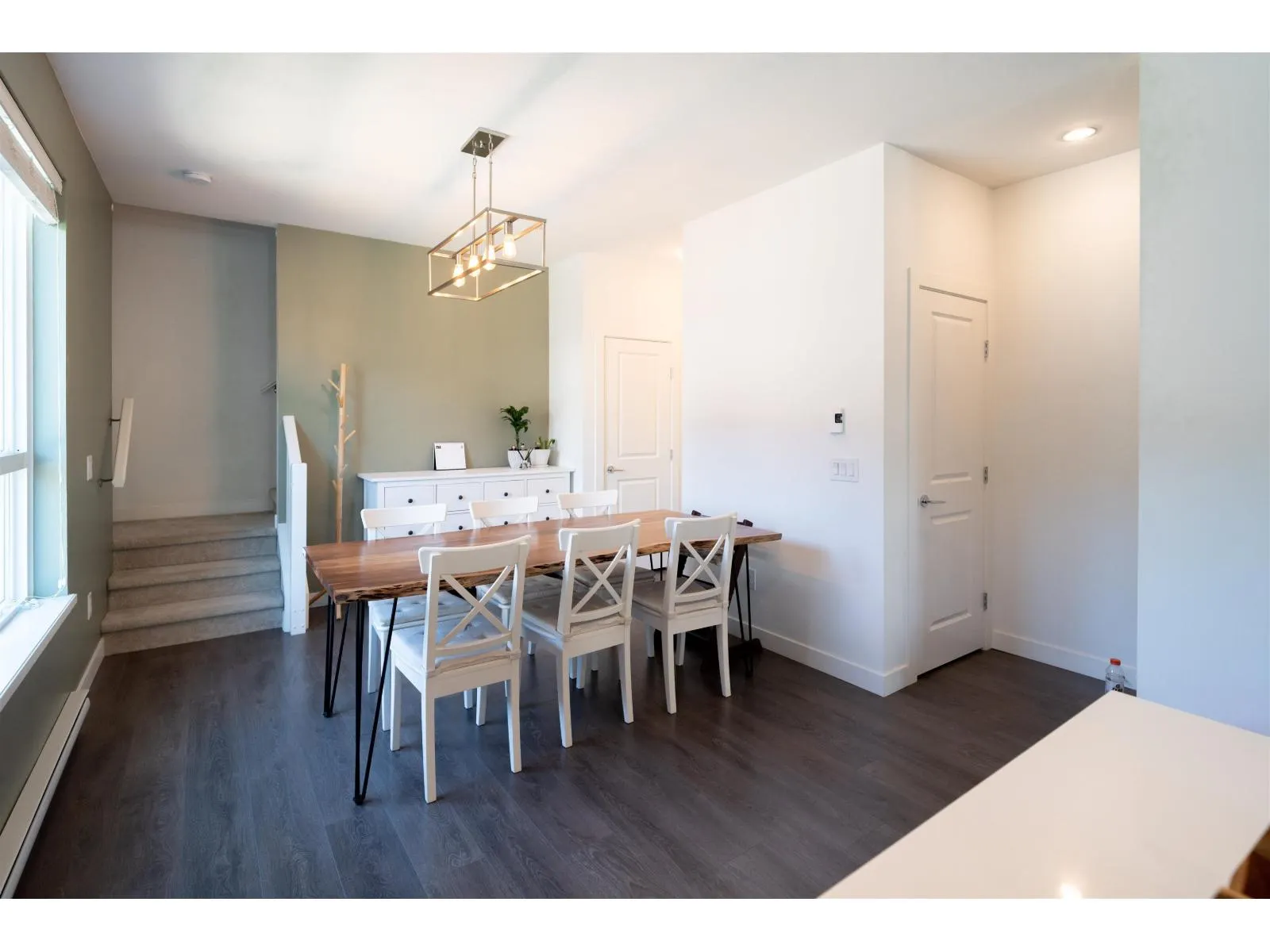 64 20857 77A AVENUE