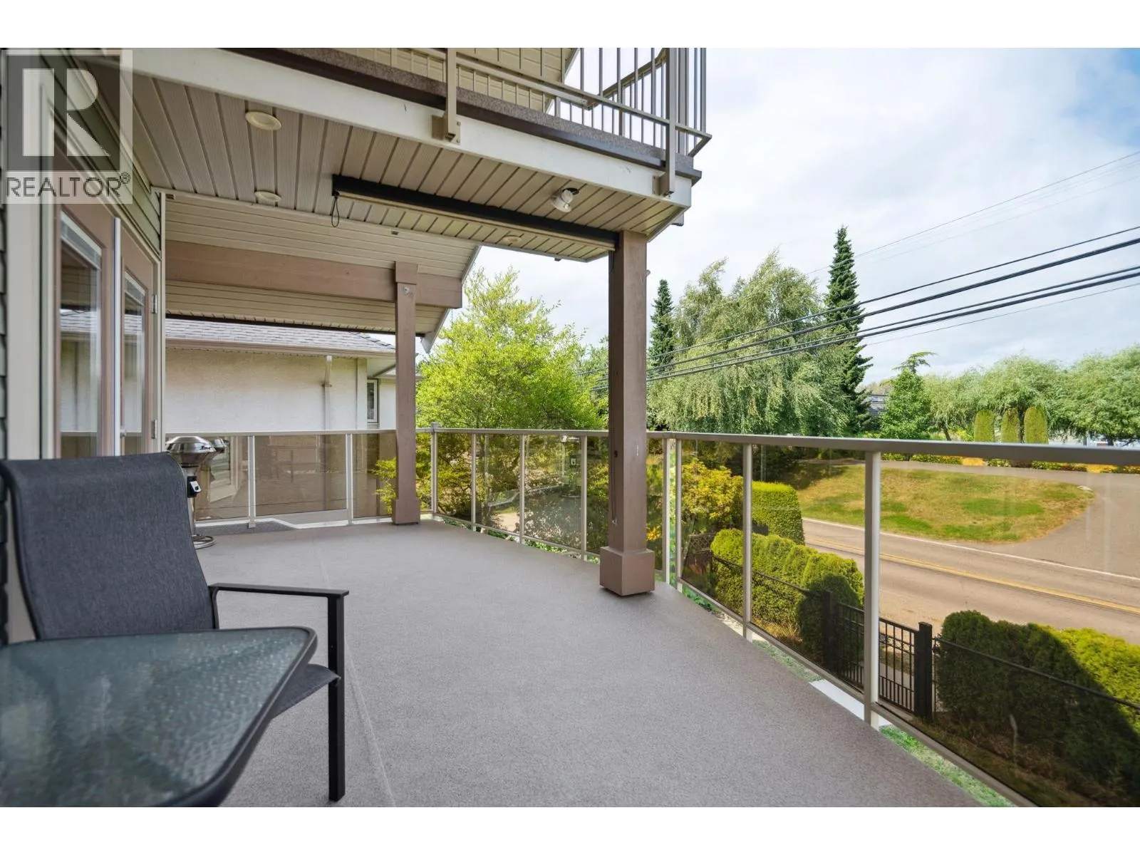 4394 RIVER ROAD WEST