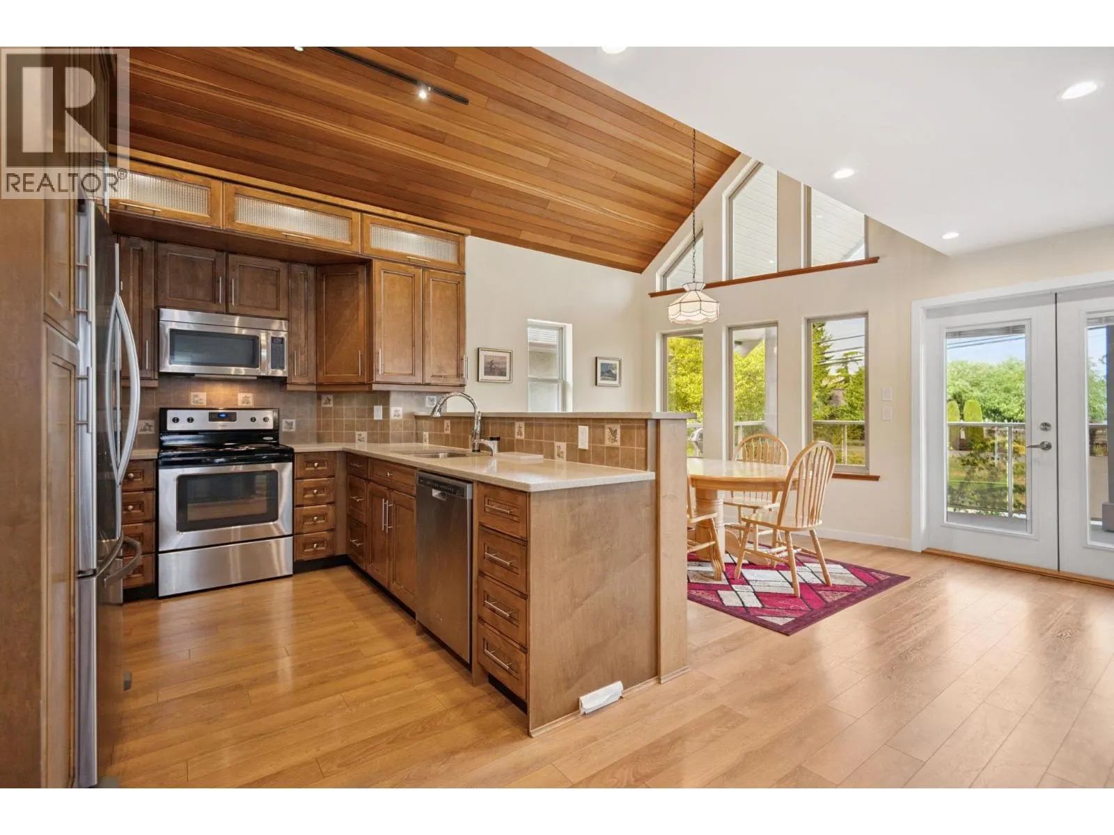 4394 RIVER ROAD WEST