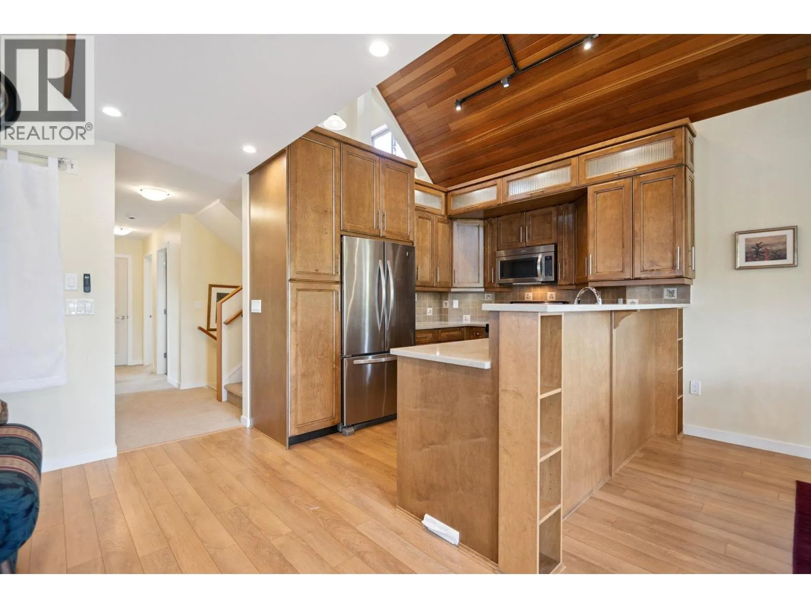 4394 RIVER ROAD WEST