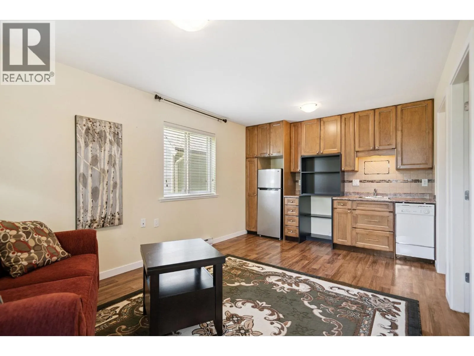 4394 RIVER ROAD WEST