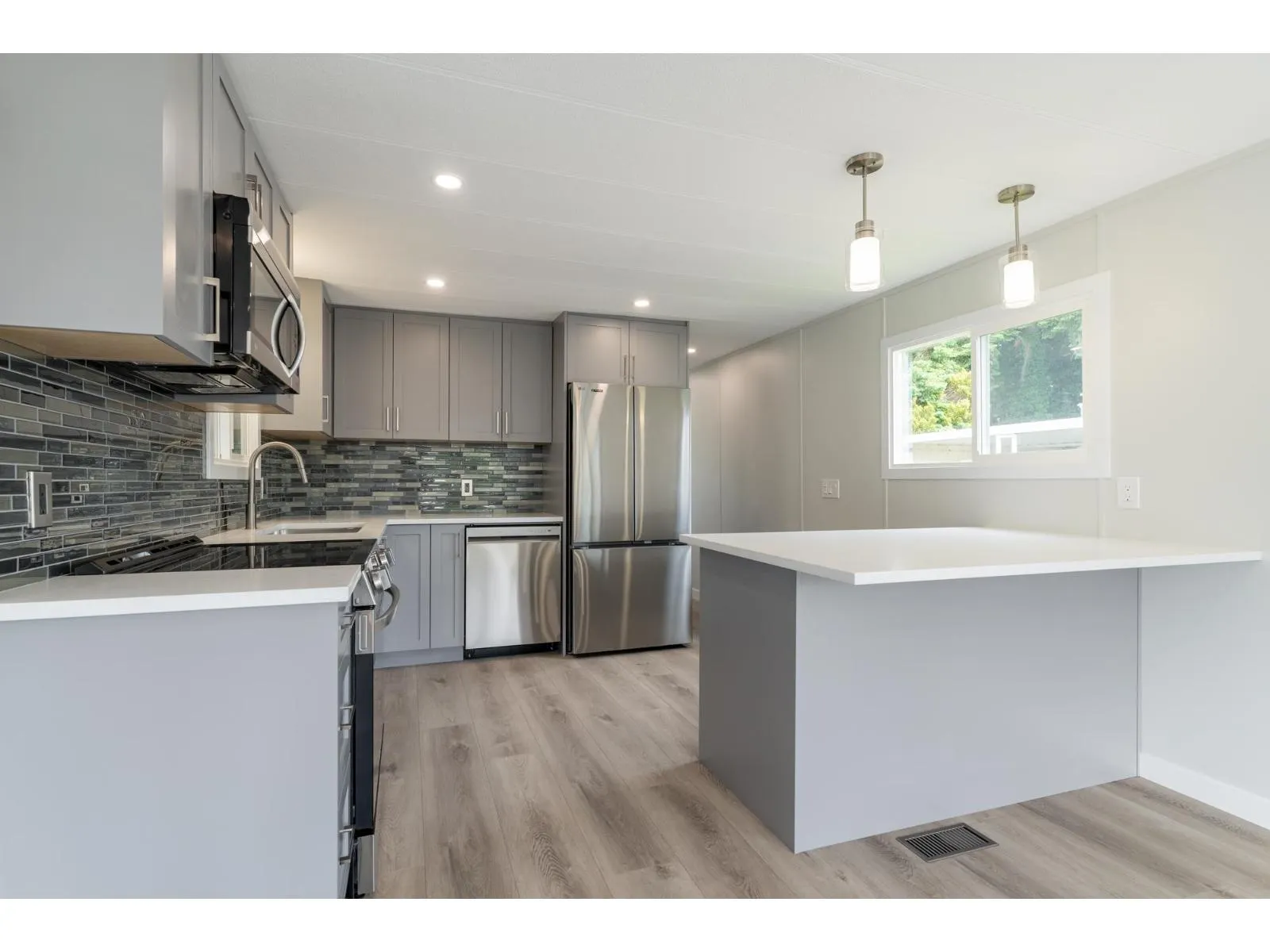 224 1840 160 STREET
