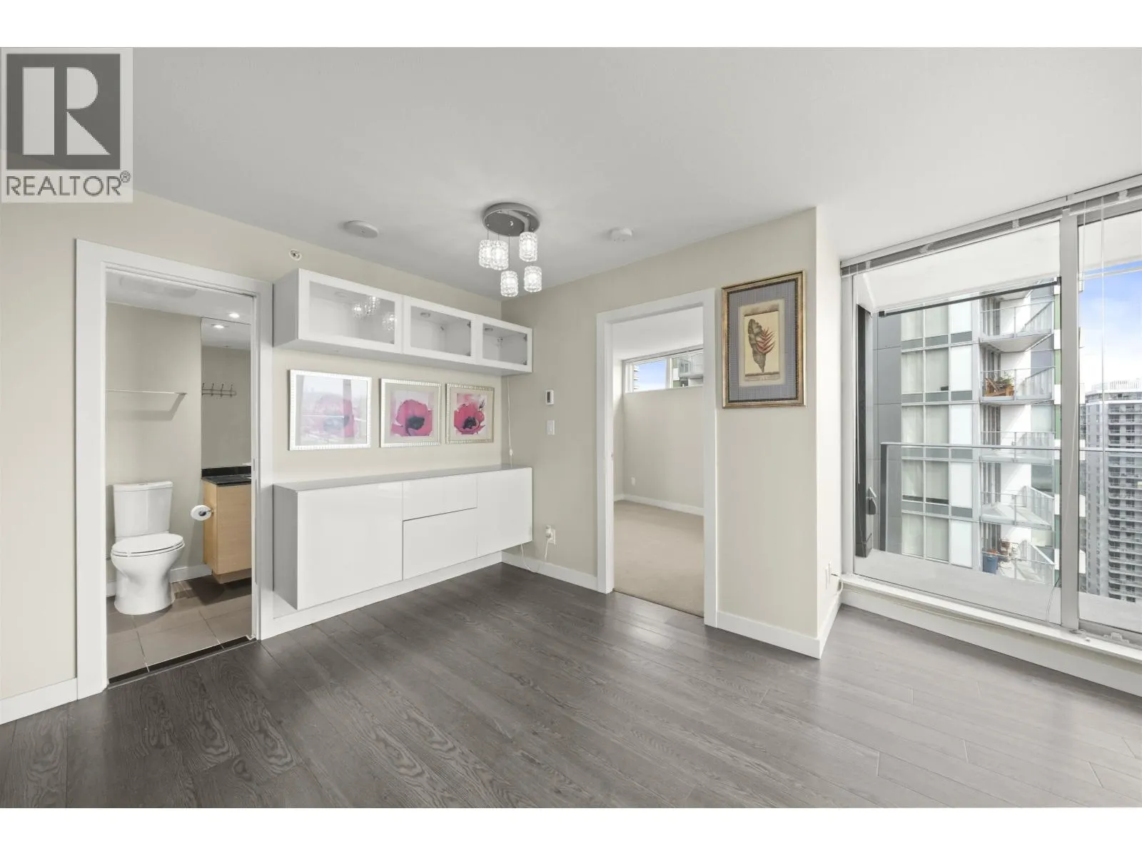 489 INTERURBAN WAY