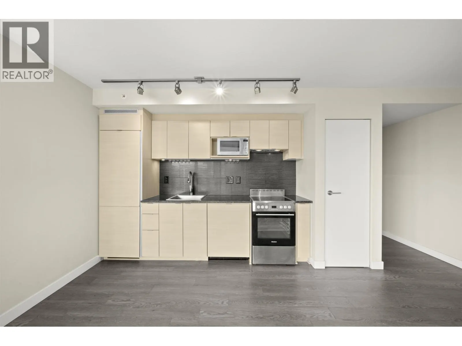 489 INTERURBAN WAY