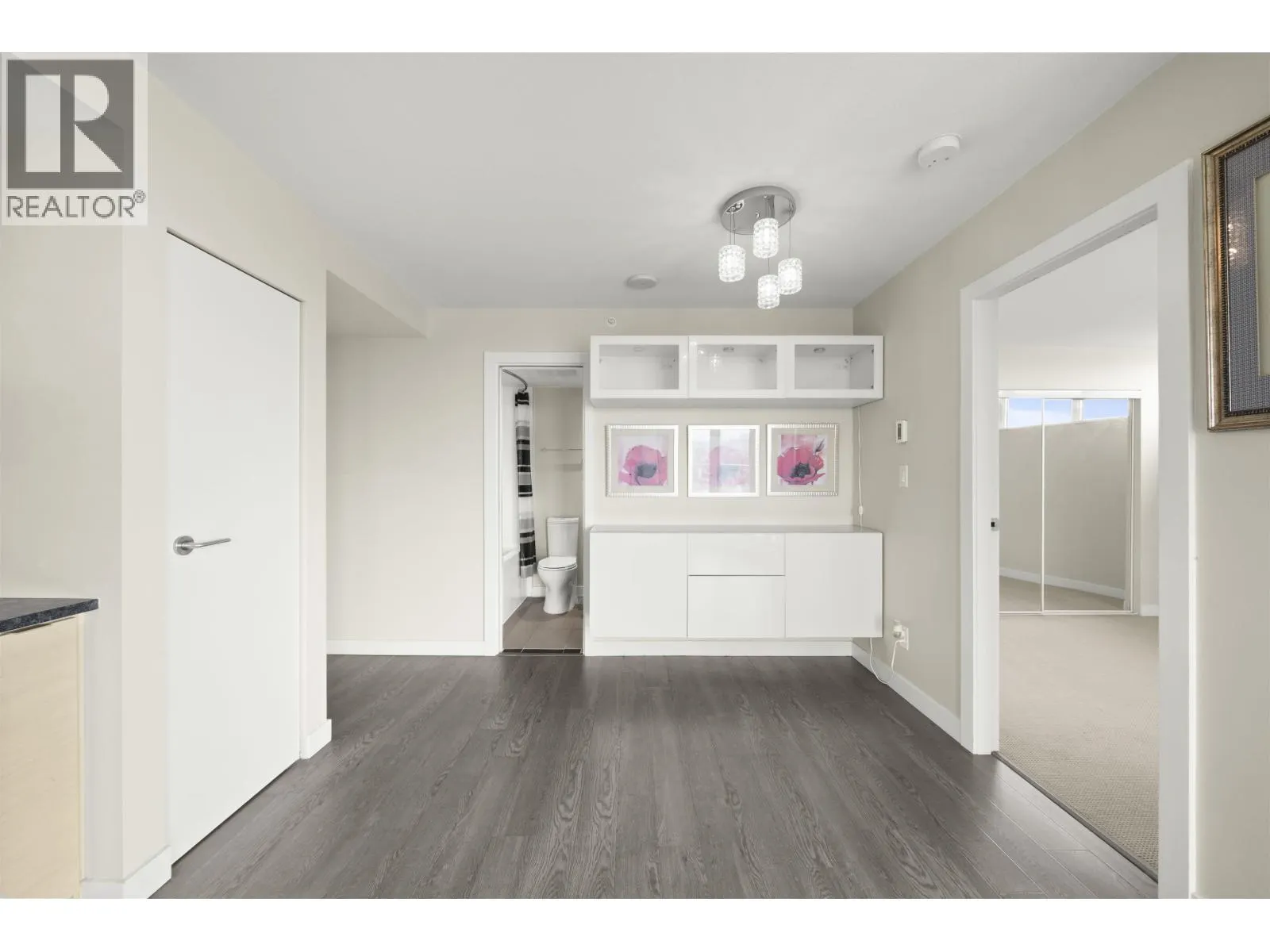 489 INTERURBAN WAY