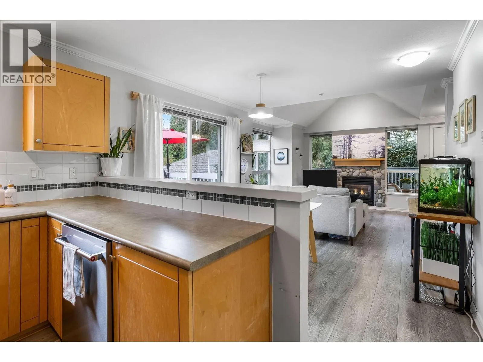 12-1071 LYNN VALLEY ROAD