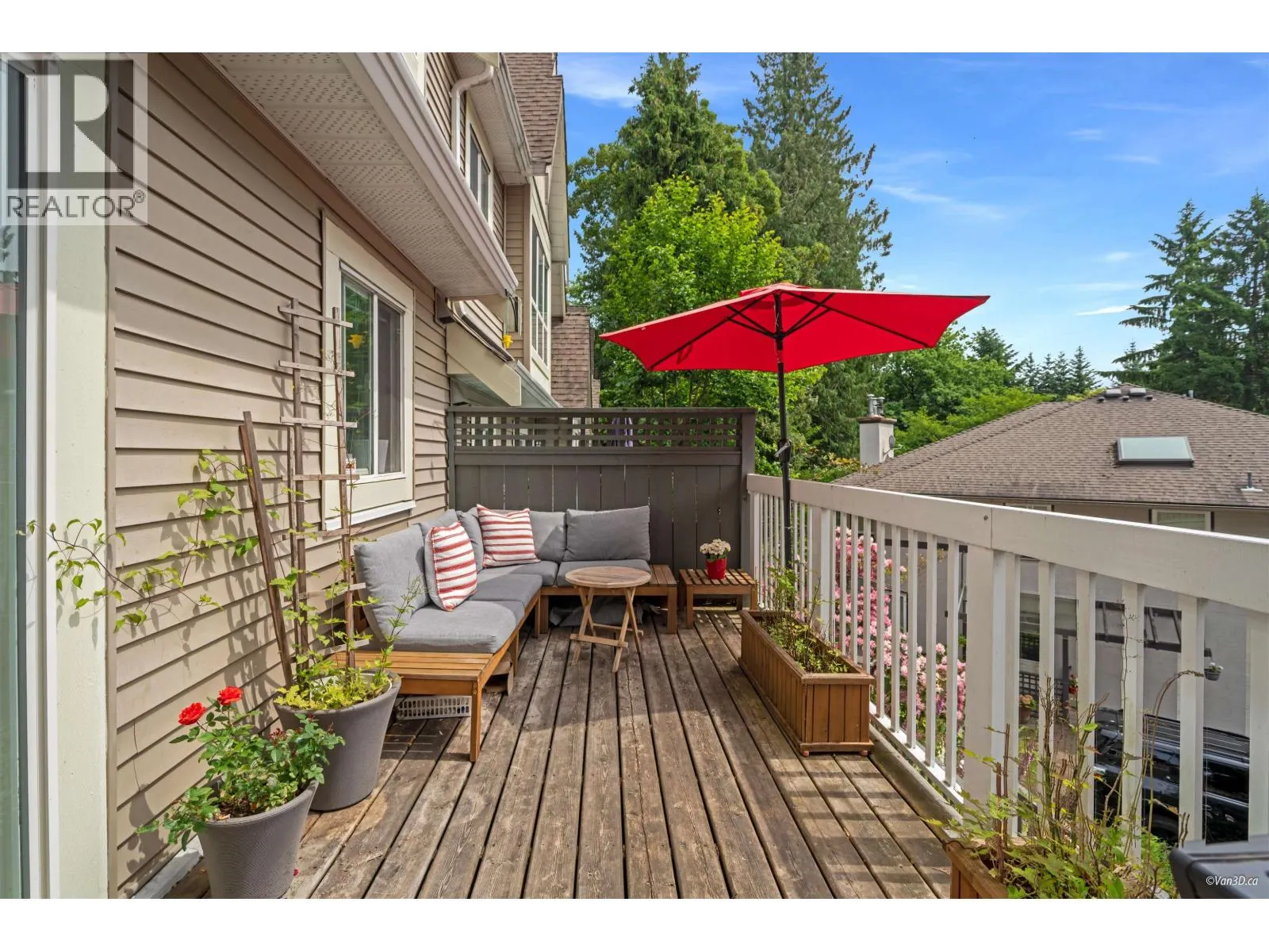 12-1071 LYNN VALLEY ROAD