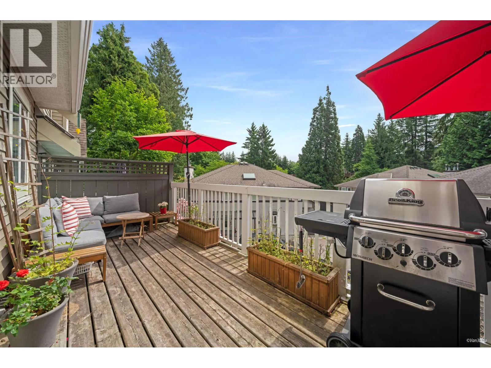 12-1071 LYNN VALLEY ROAD