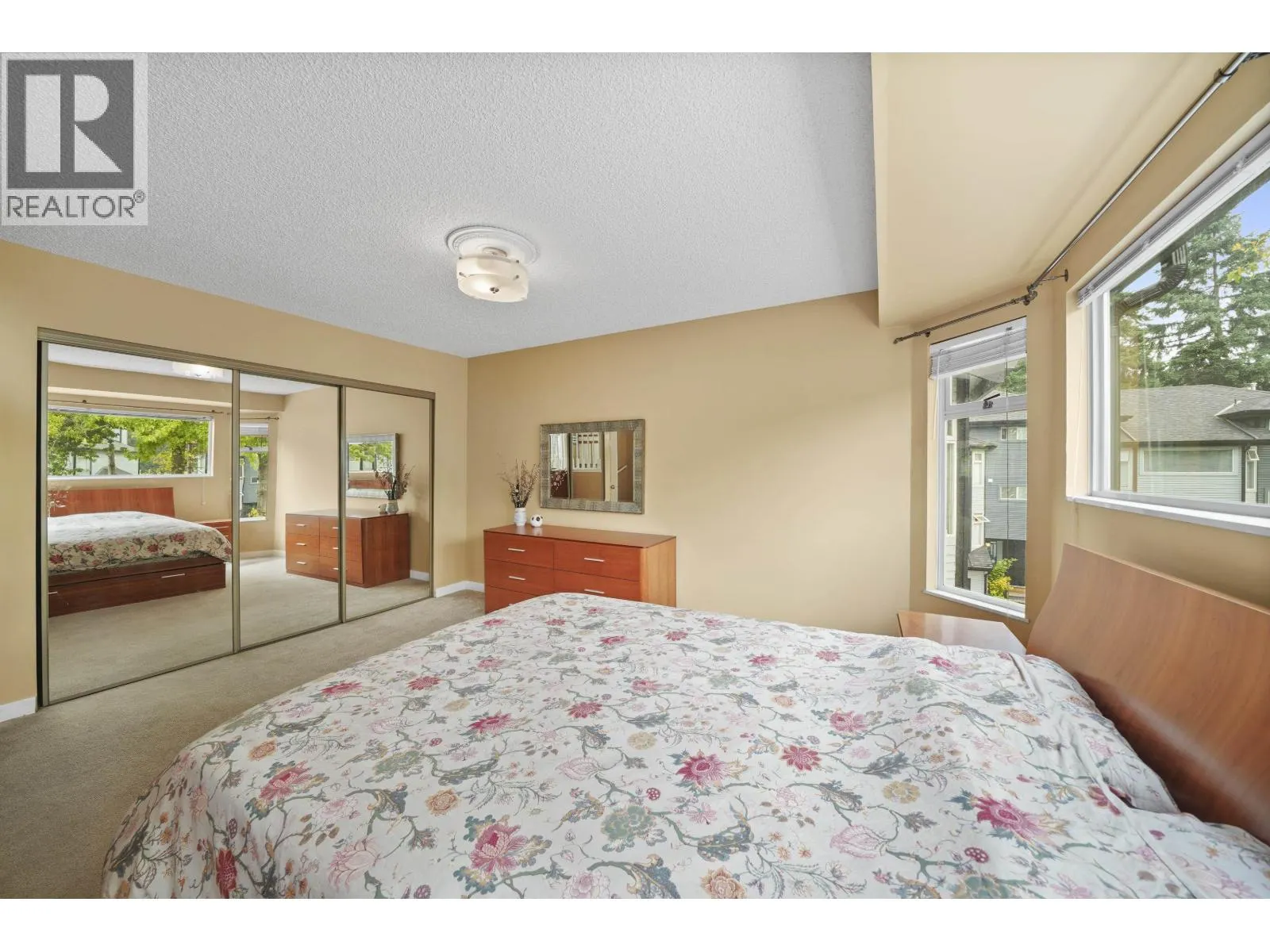 60 1195 FALCON DRIVE