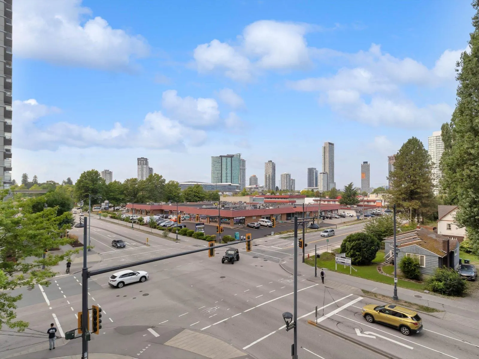 509 13696 100 AVENUE